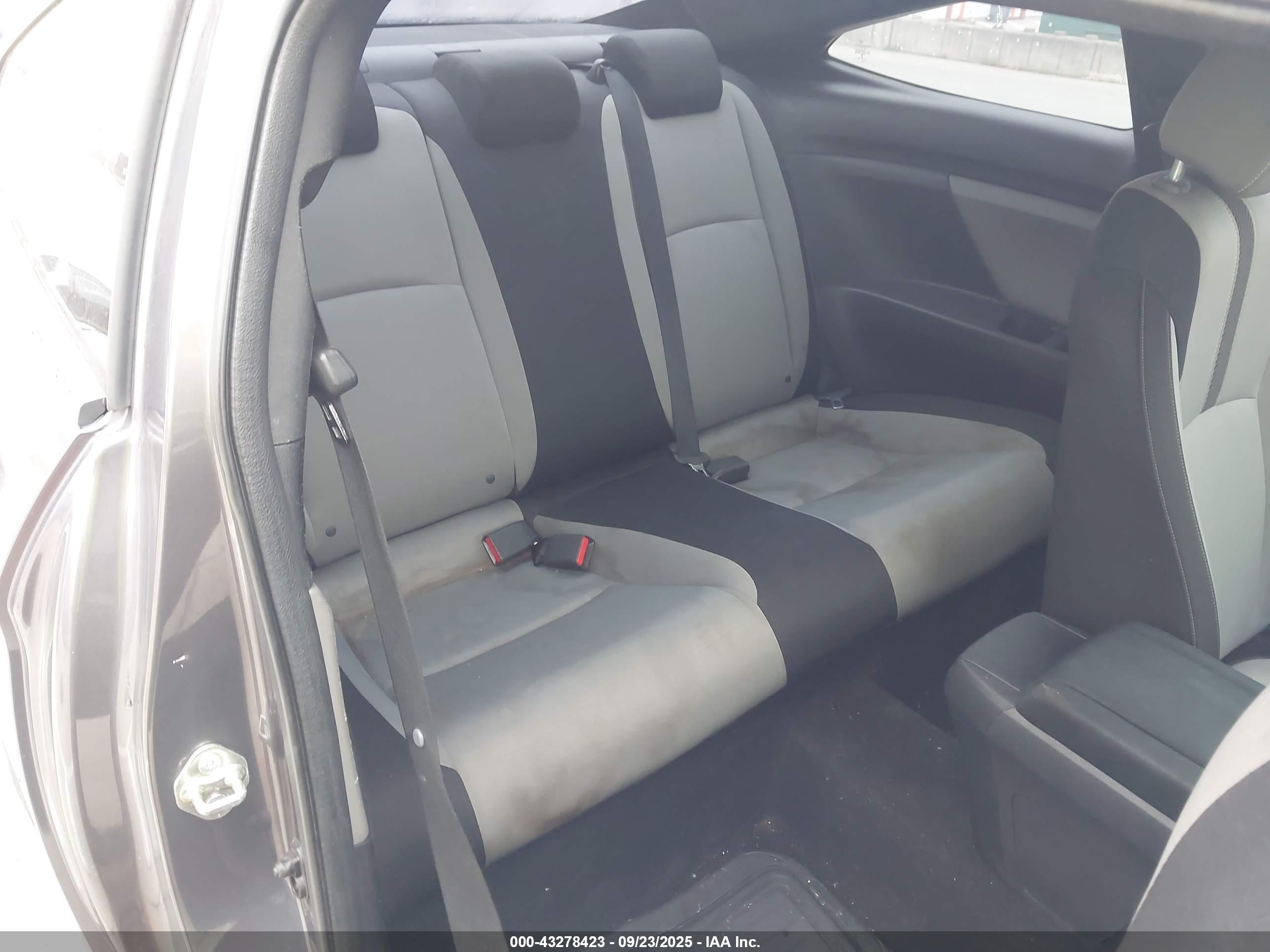 HONDA CIVIC image 8