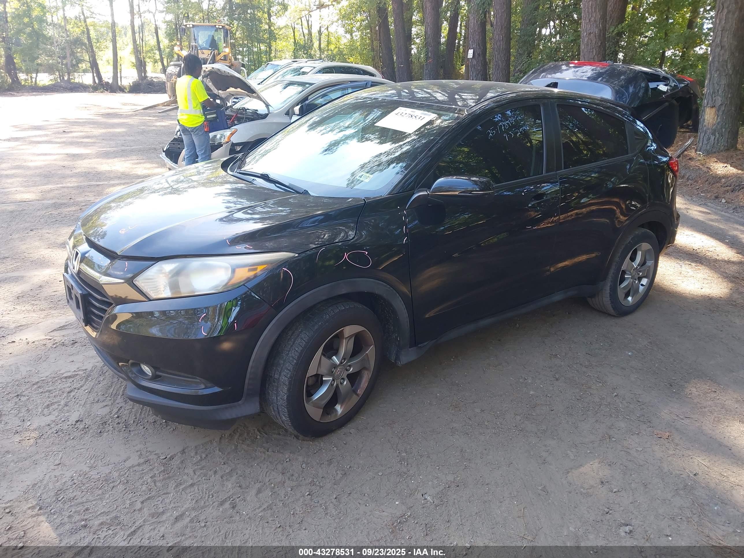 HONDA HR-V image 2