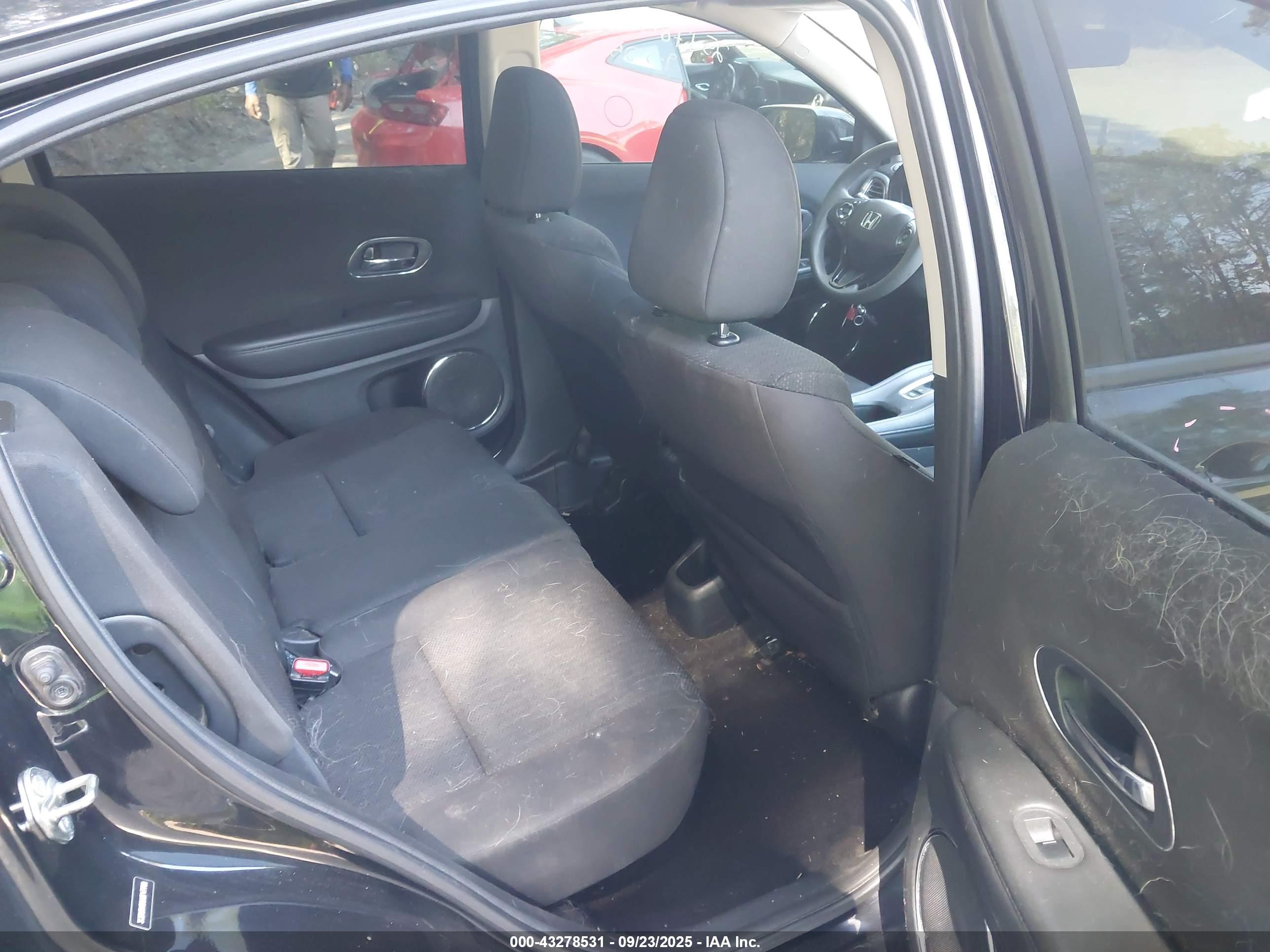 HONDA HR-V image 8