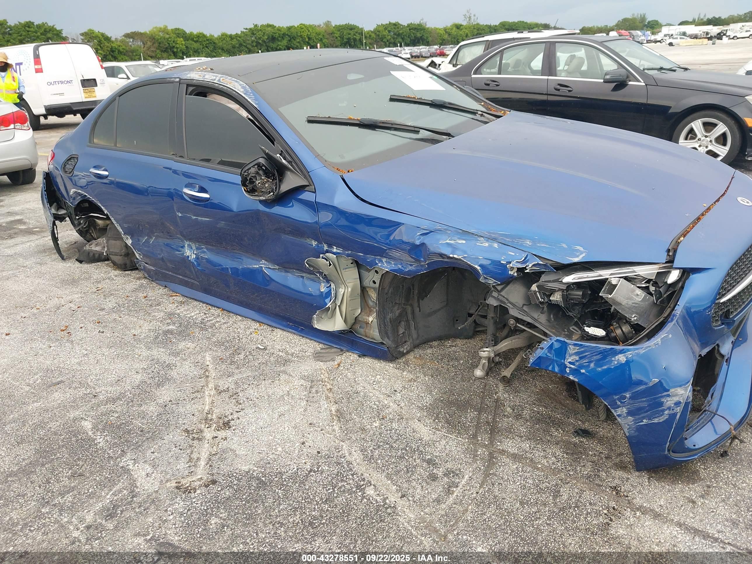 MERCEDES-BENZ C image 6