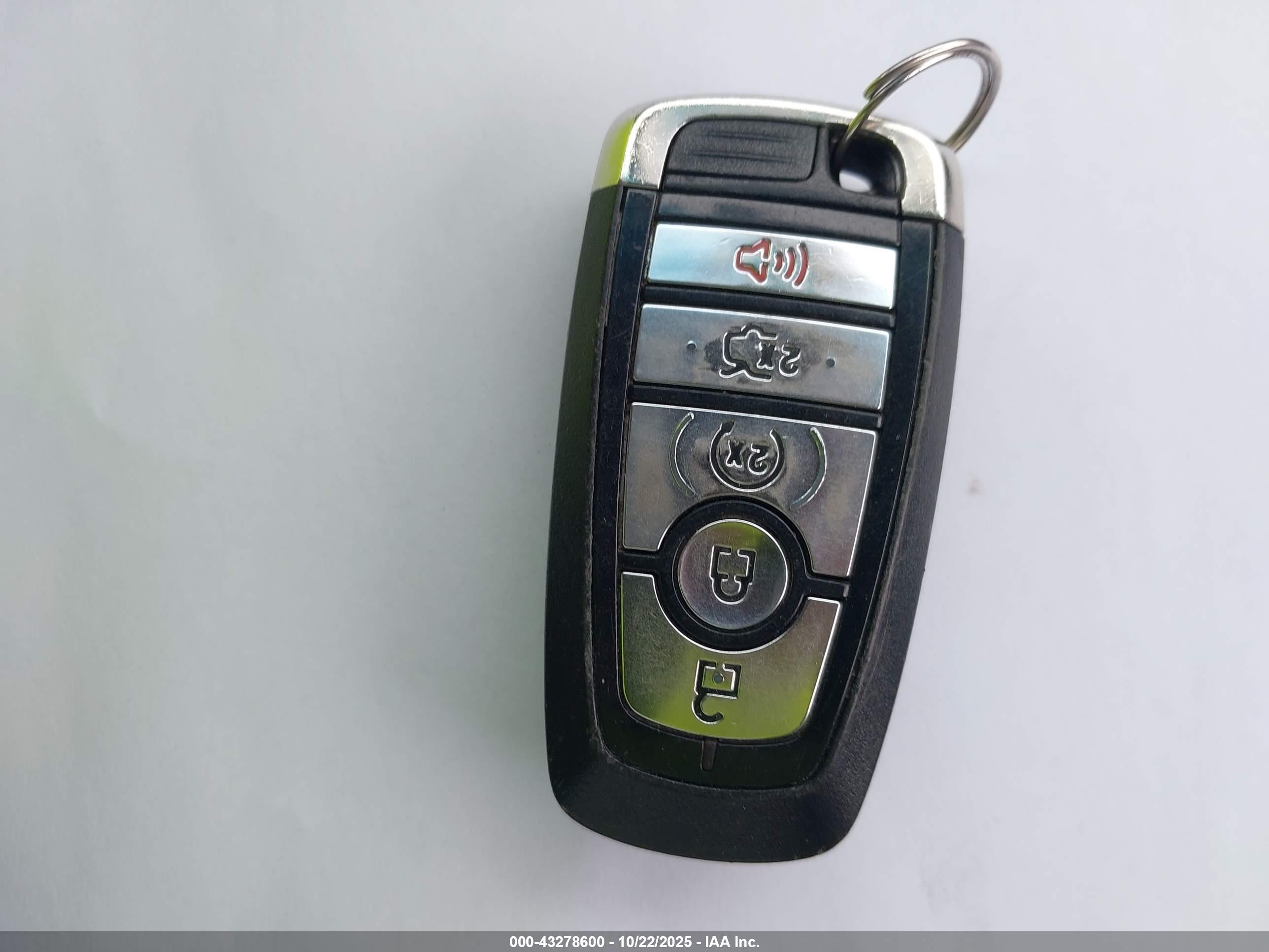 FORD MUSTANG image 11
