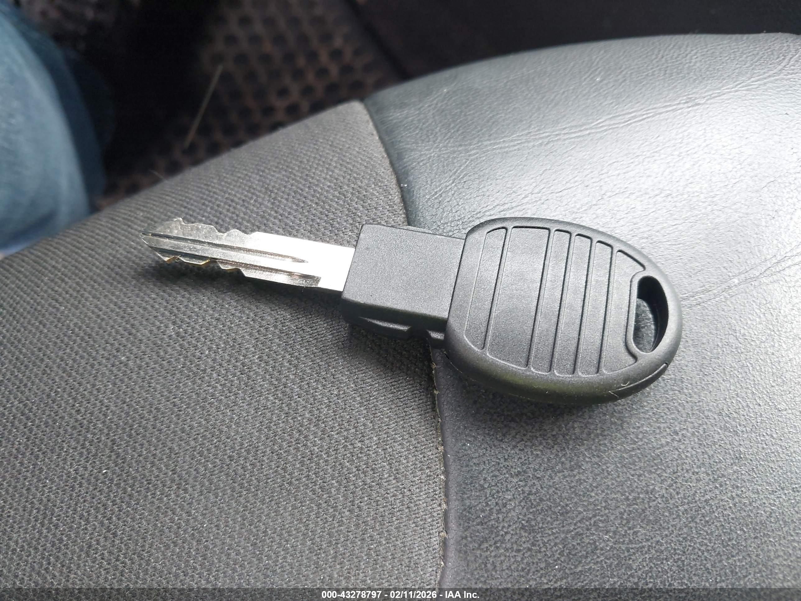 JEEP CHEROKEE image 11