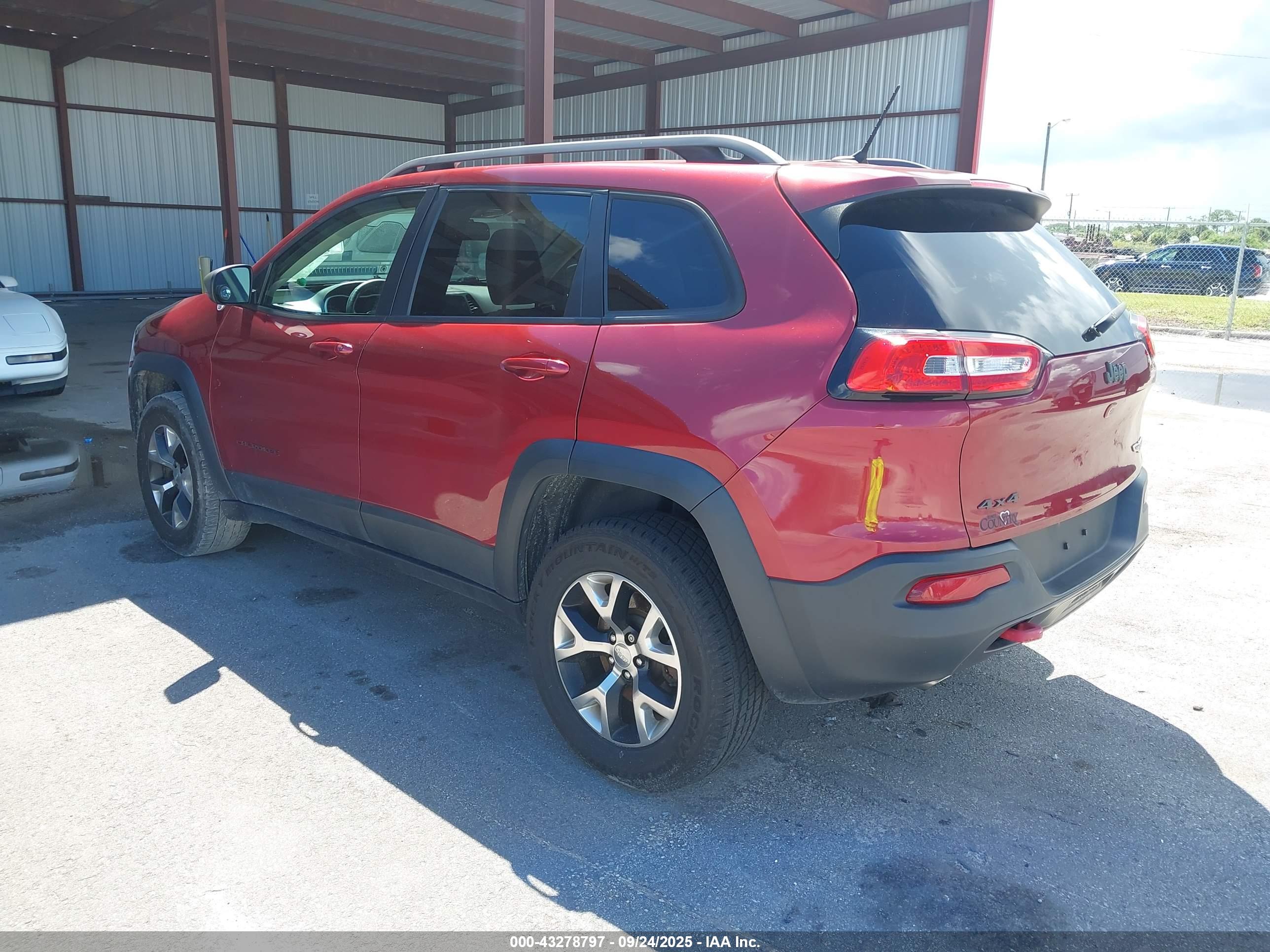 JEEP CHEROKEE image 3
