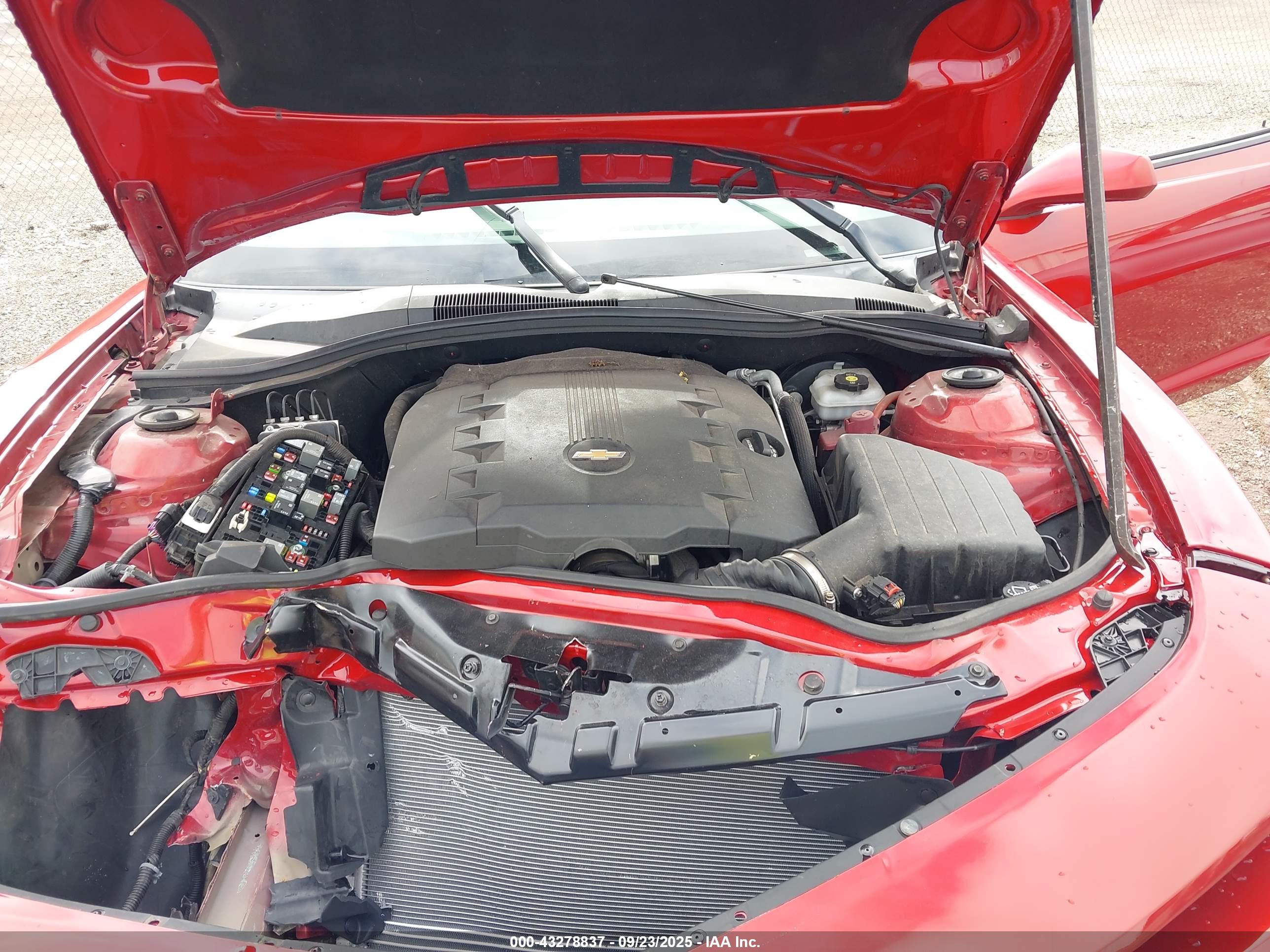 CHEVROLET CAMARO image 10
