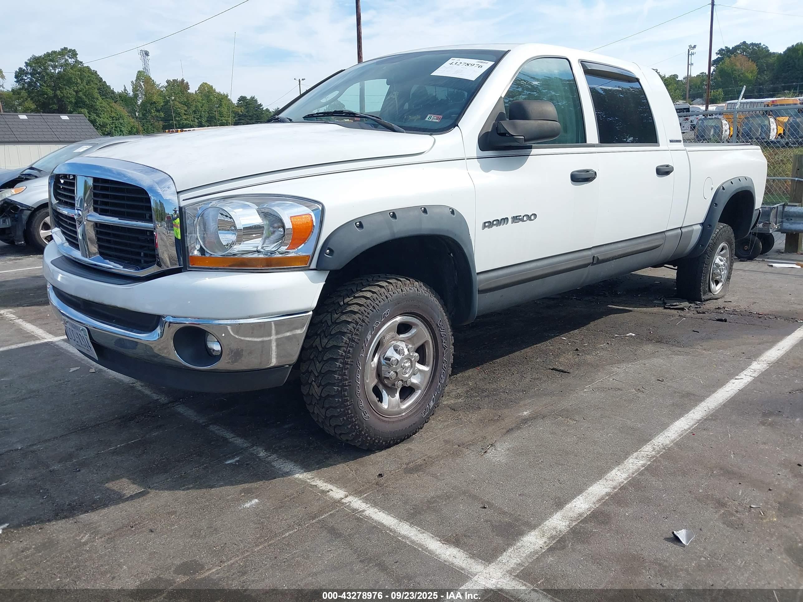 DODGE RAM image 2