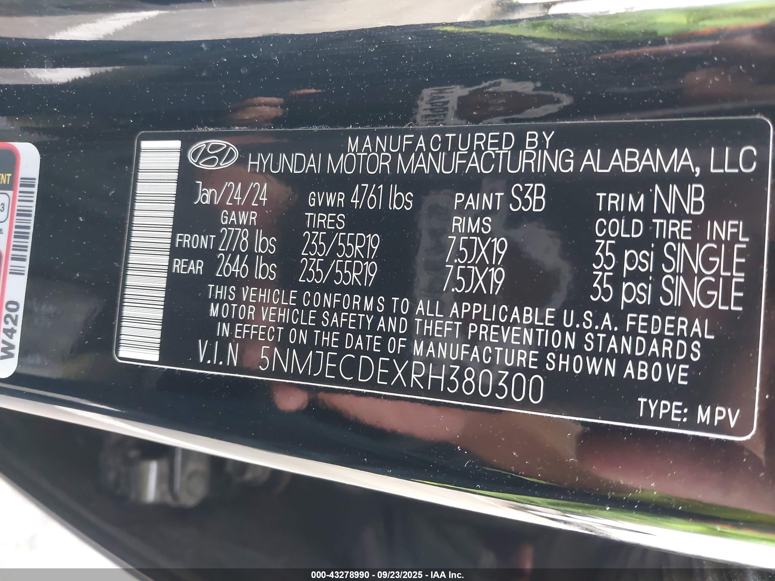 HYUNDAI TUCSON image 9