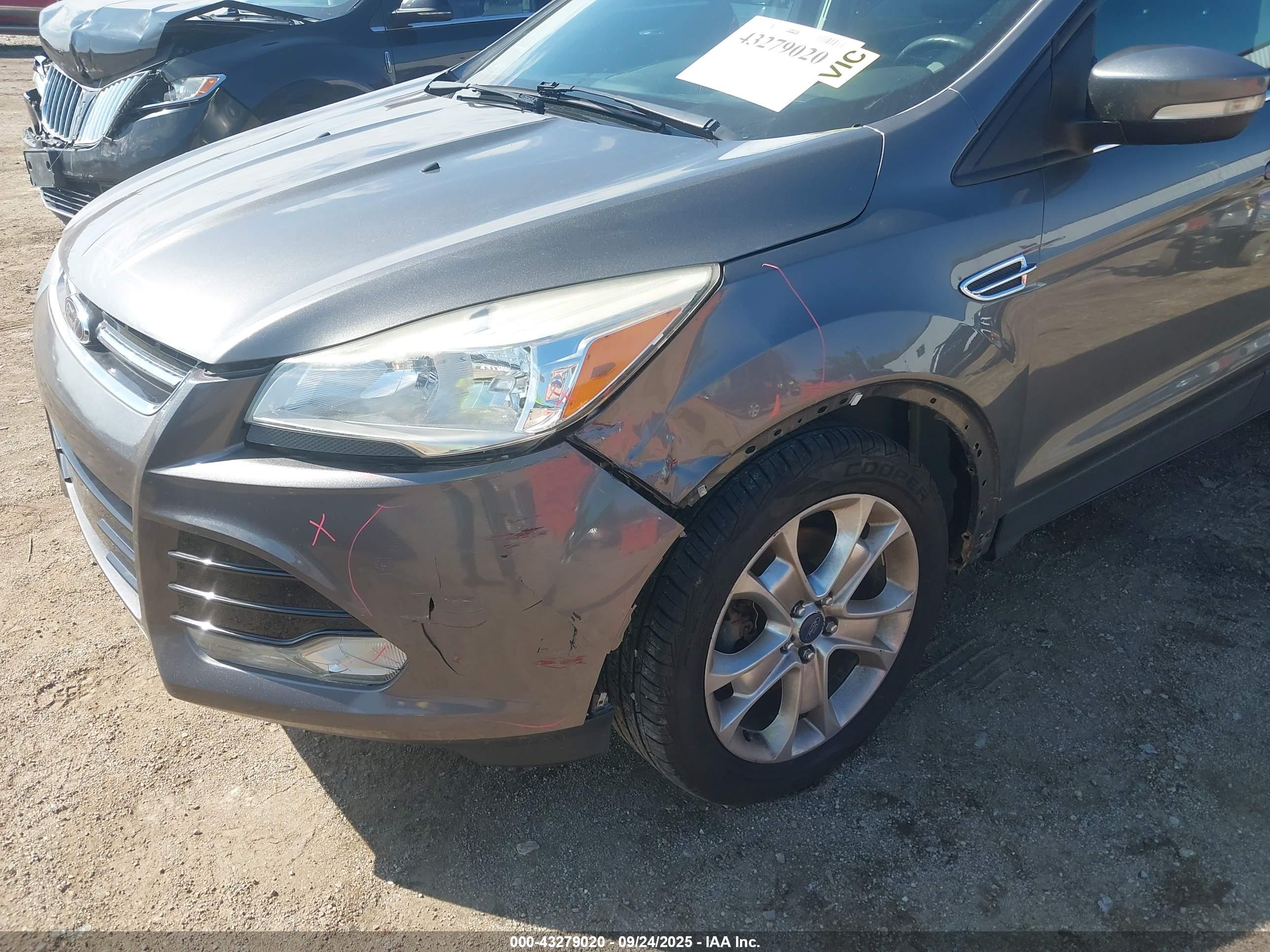 FORD ESCAPE image 6
