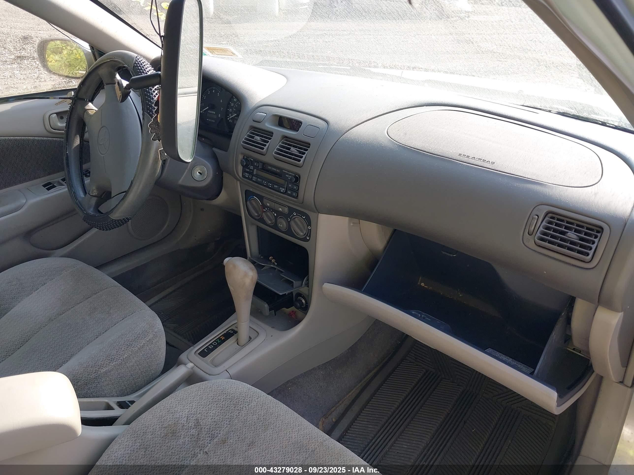 TOYOTA COROLLA image 5