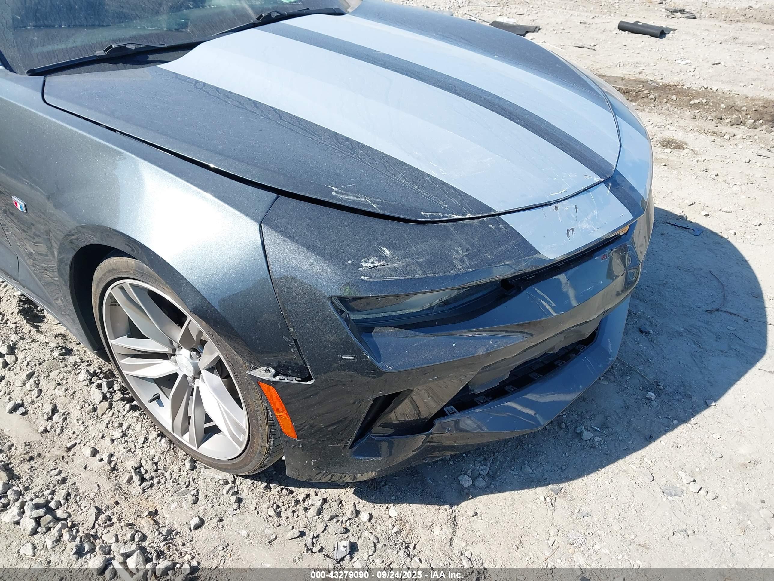 CHEVROLET CAMARO image 6