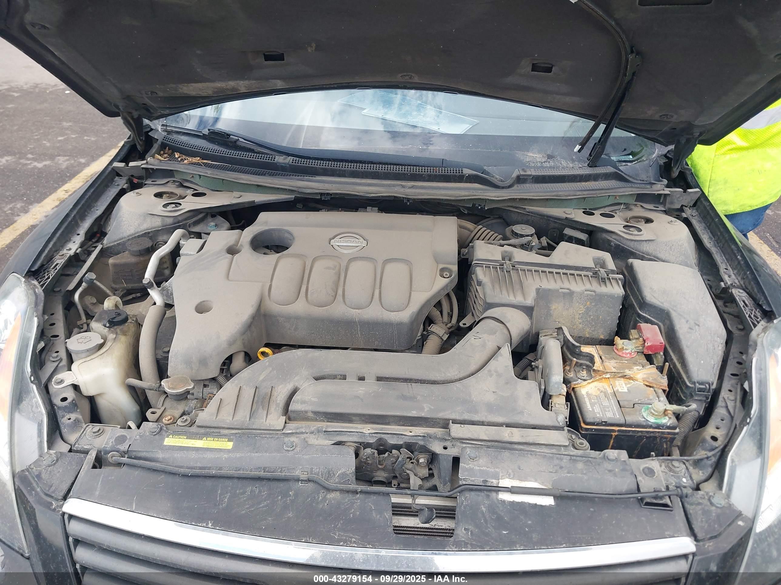 NISSAN ALTIMA image 10