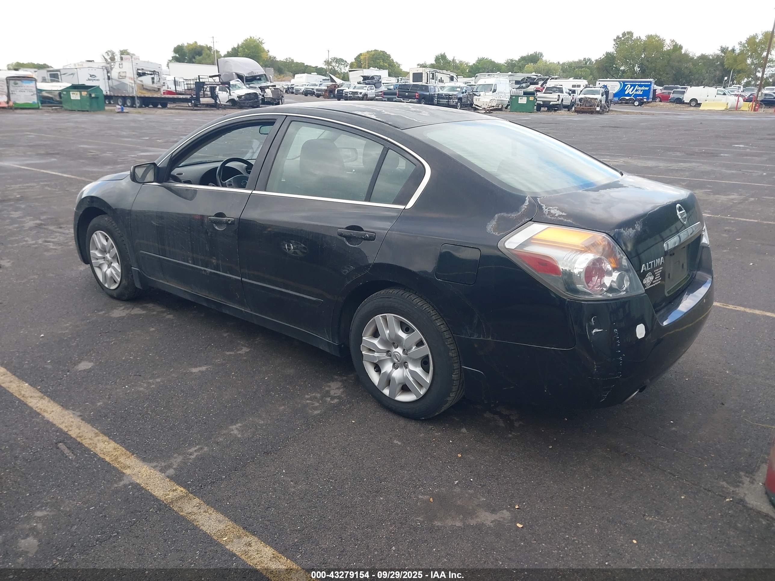 NISSAN ALTIMA image 3