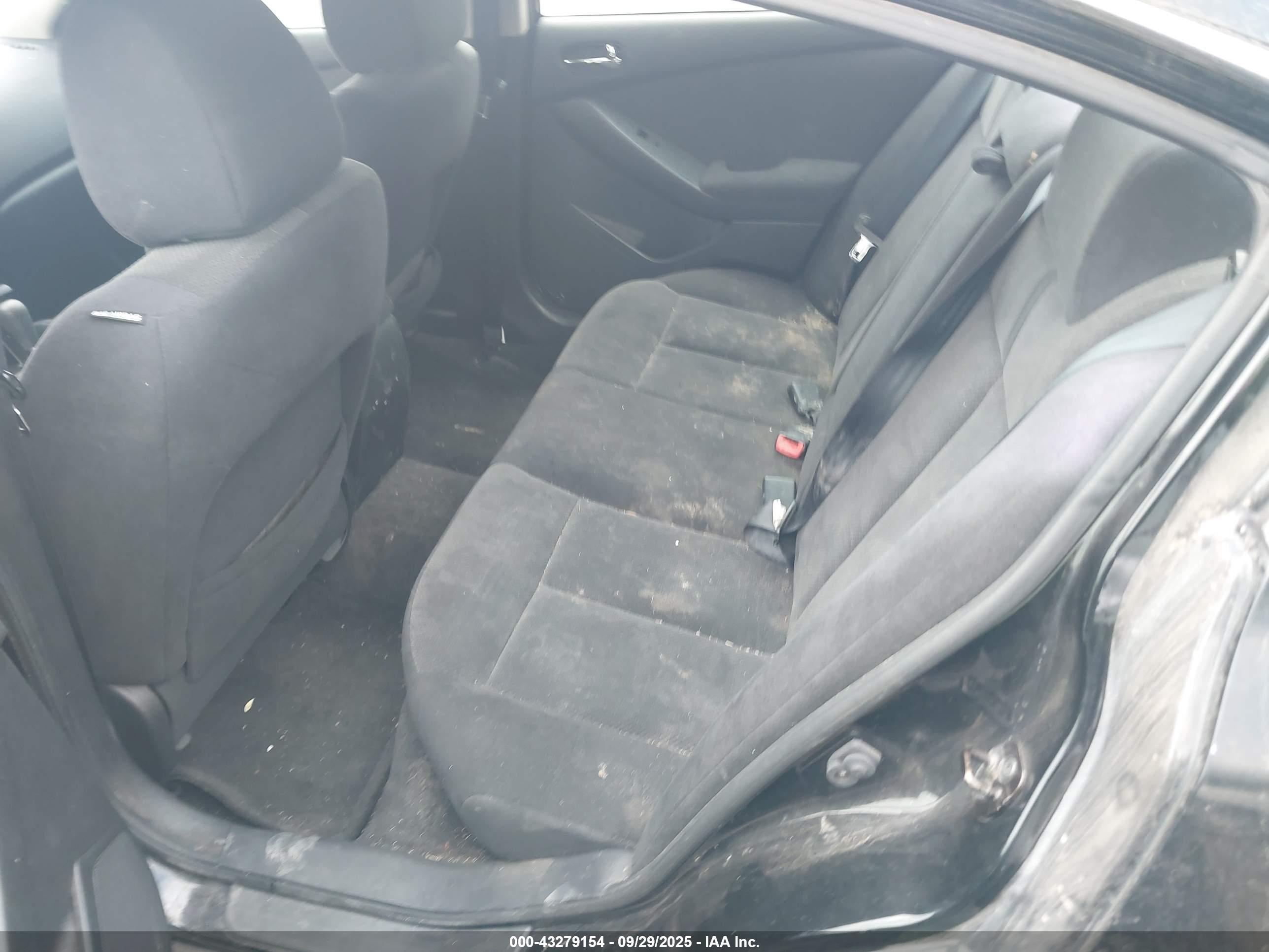 NISSAN ALTIMA image 8