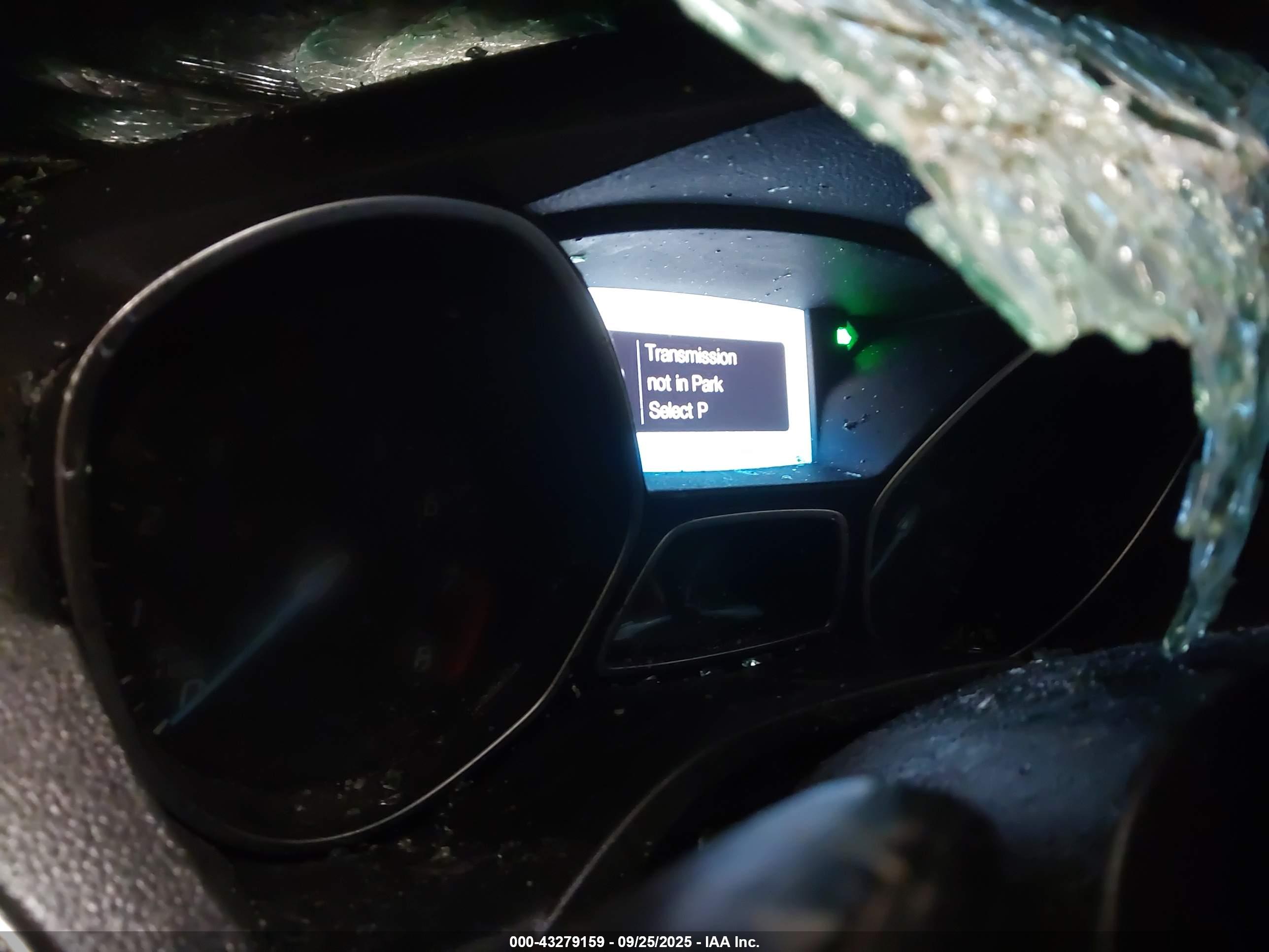 FORD ESCAPE image 7