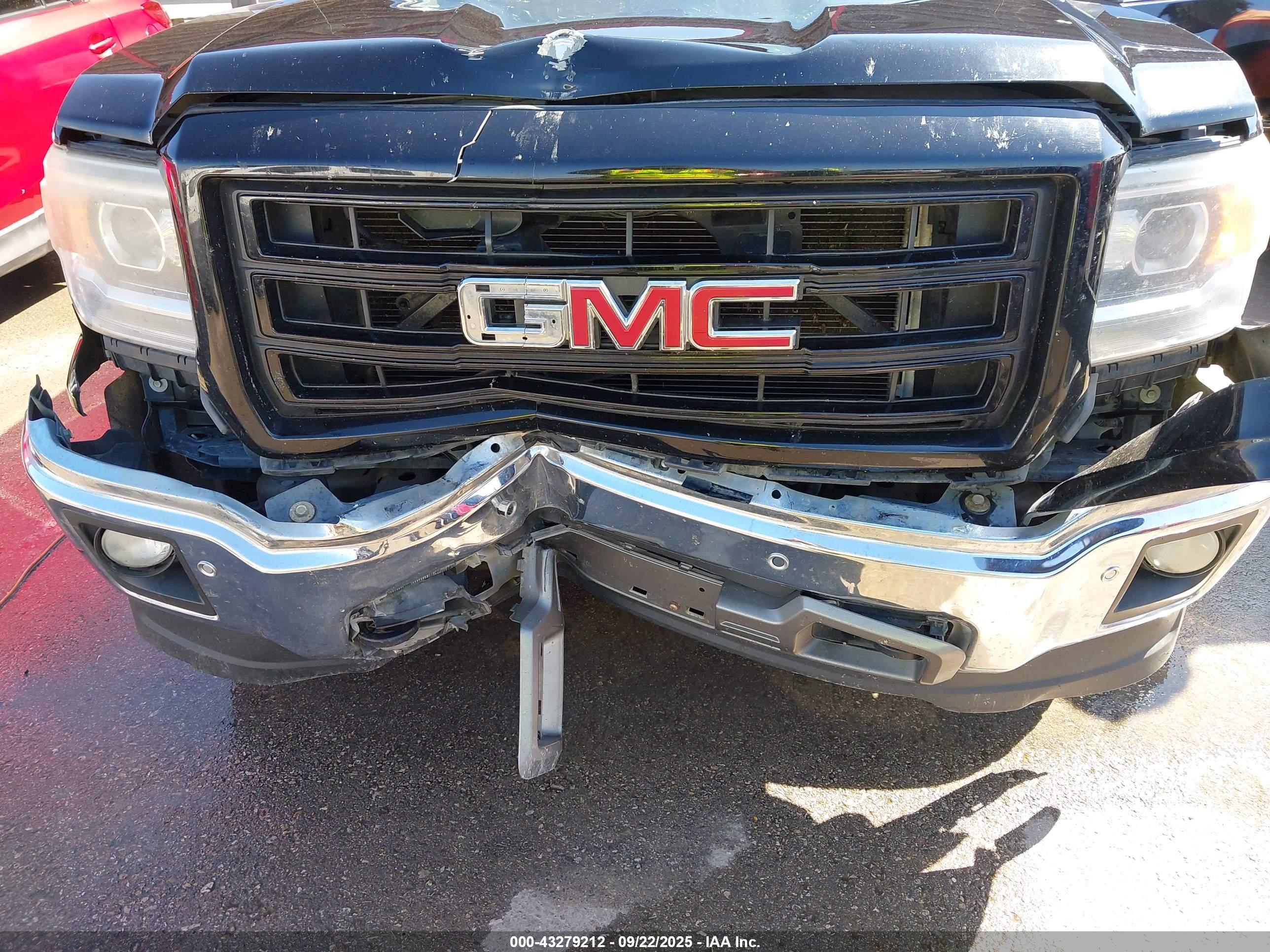 GMC SIERRA image 6