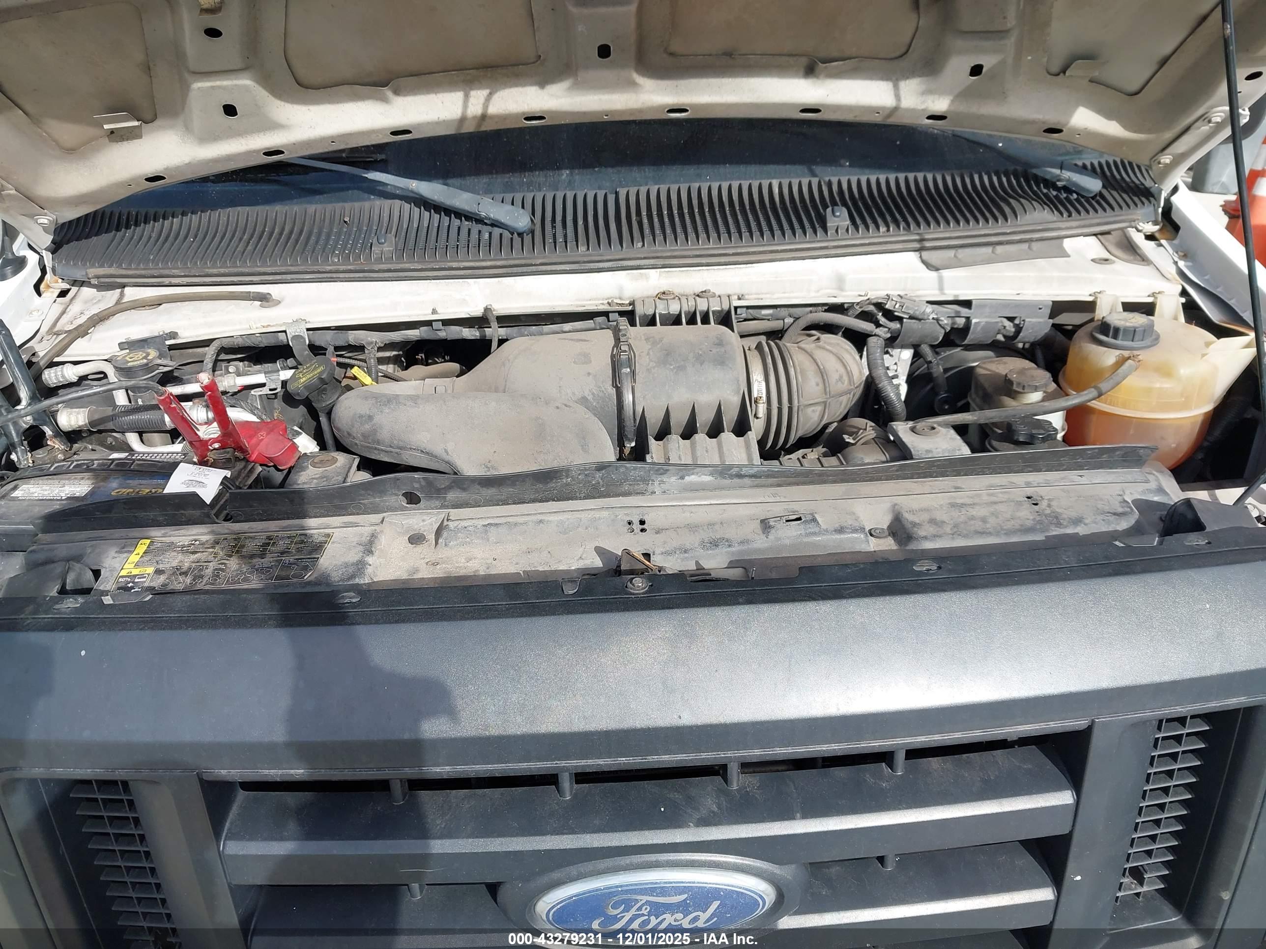 FORD E-250 image 10