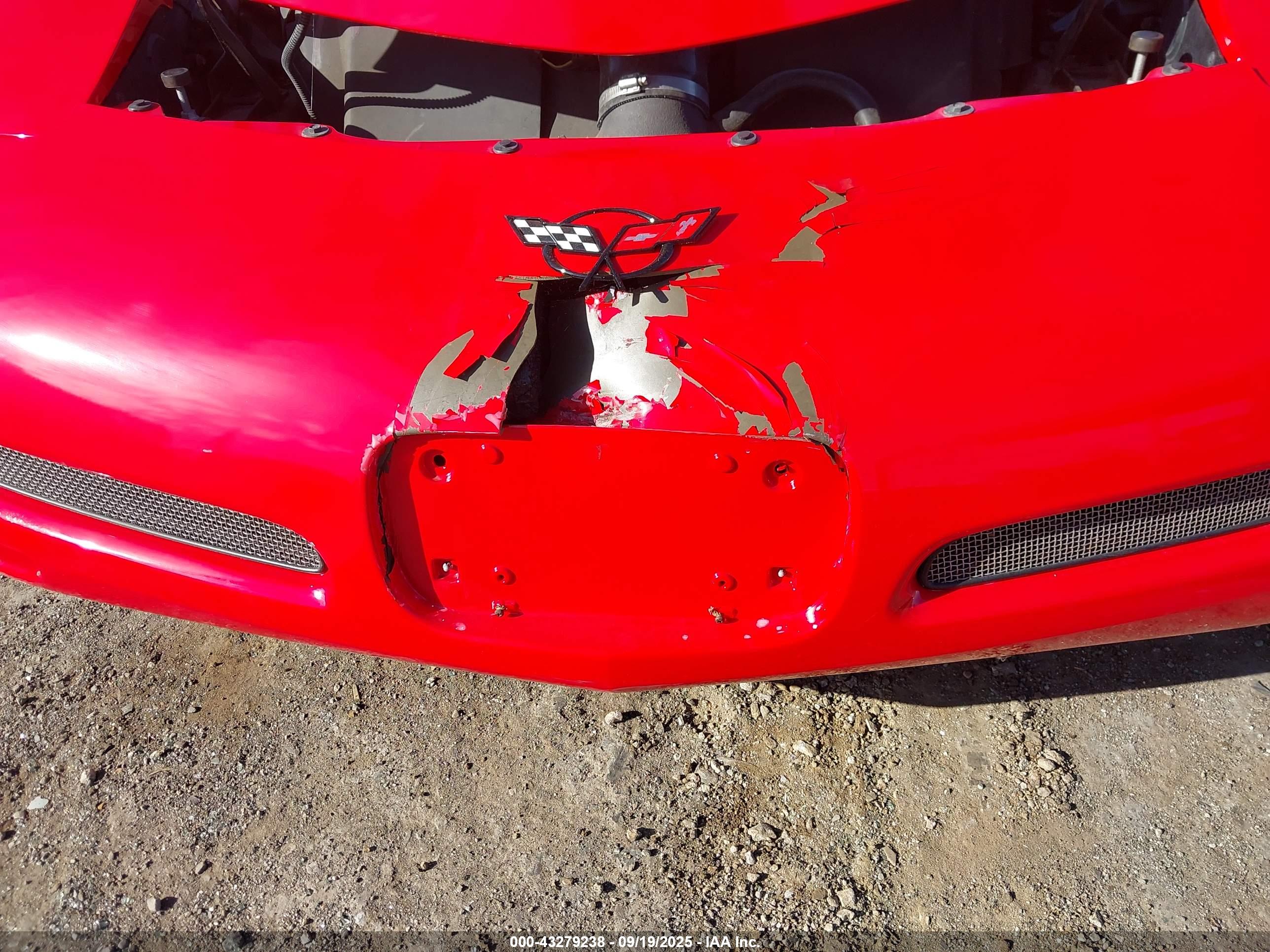 CHEVROLET CORVETTE image 6
