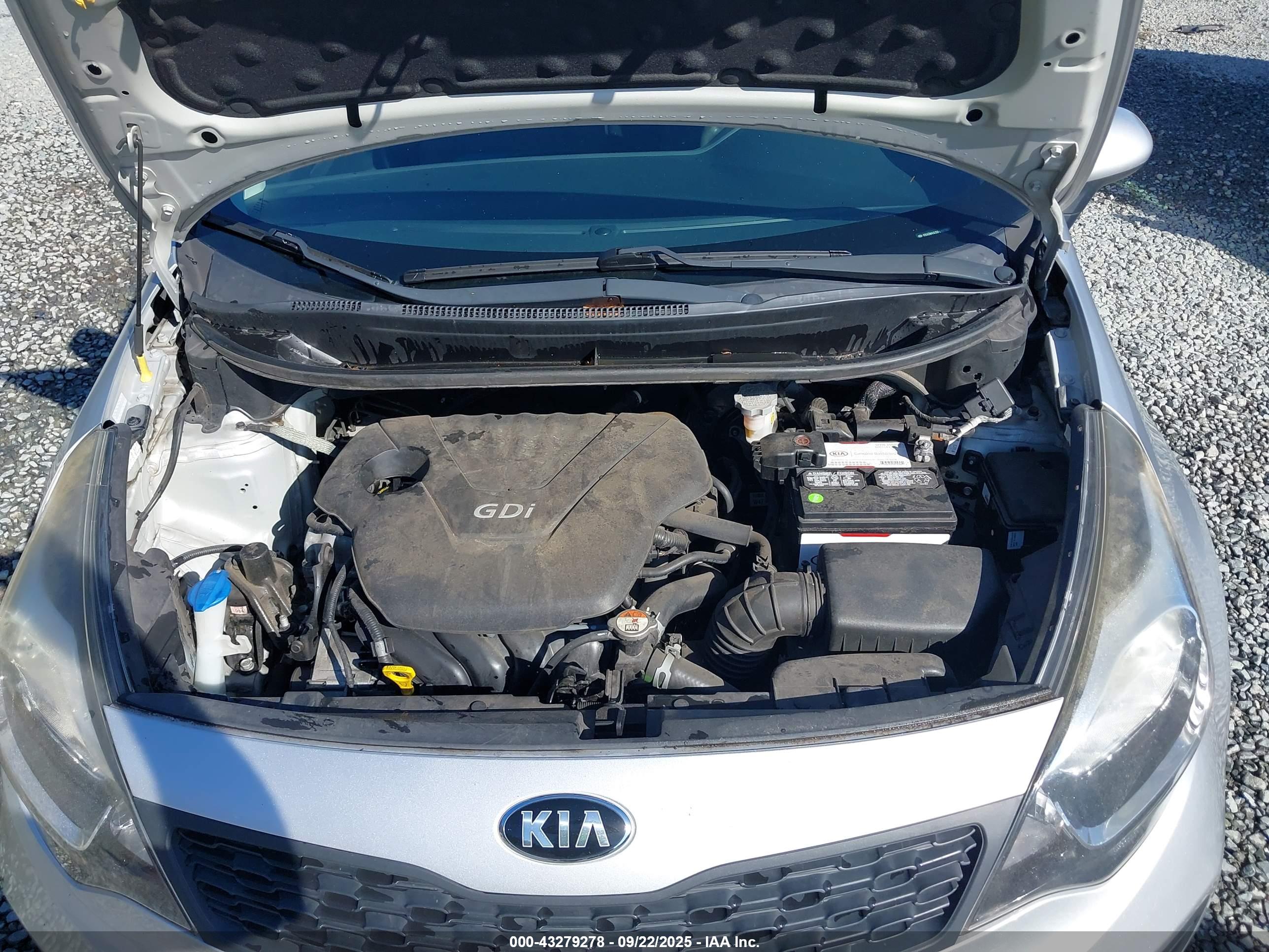 KIA RIO image 10