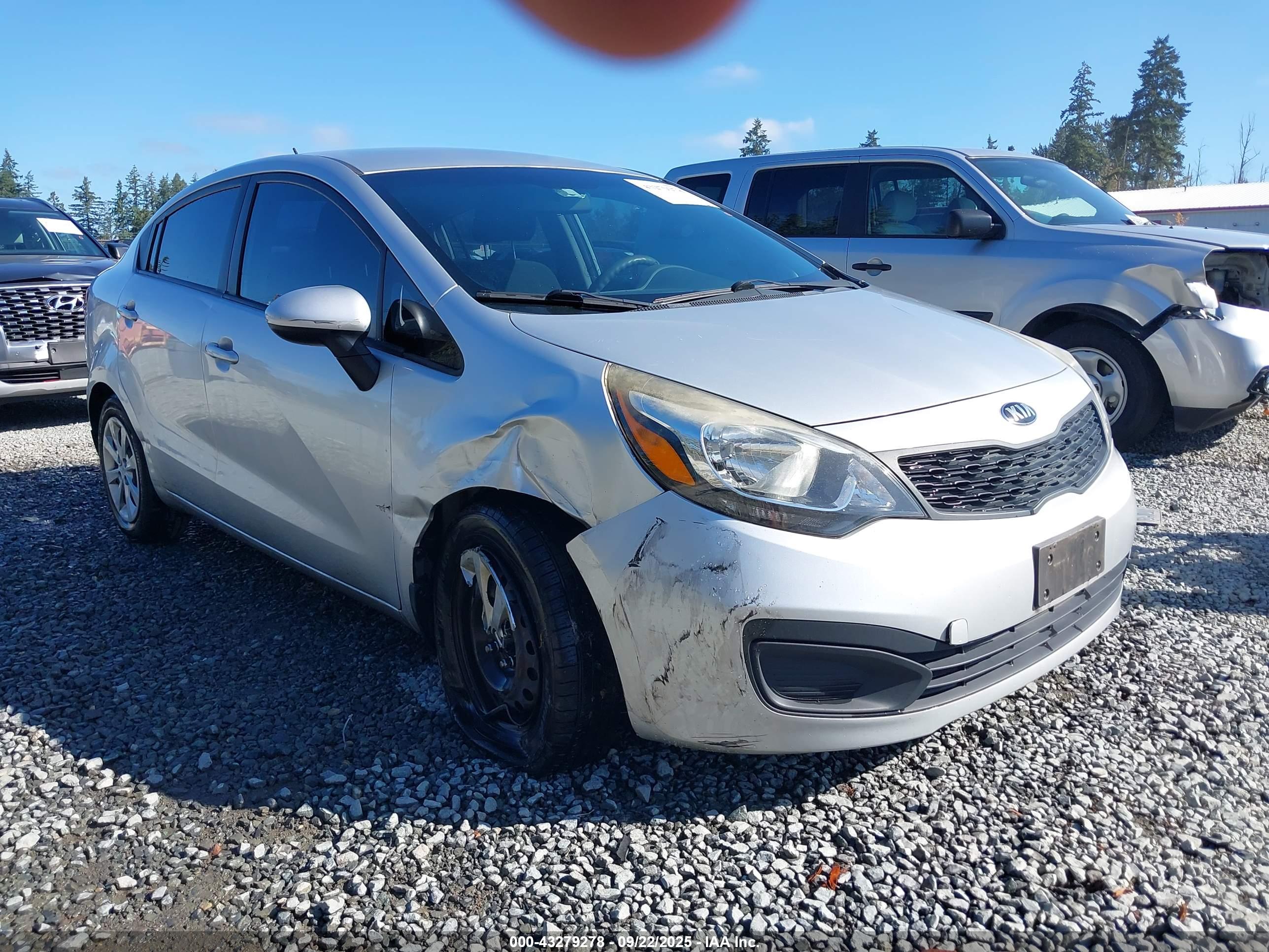 KIA RIO image 6