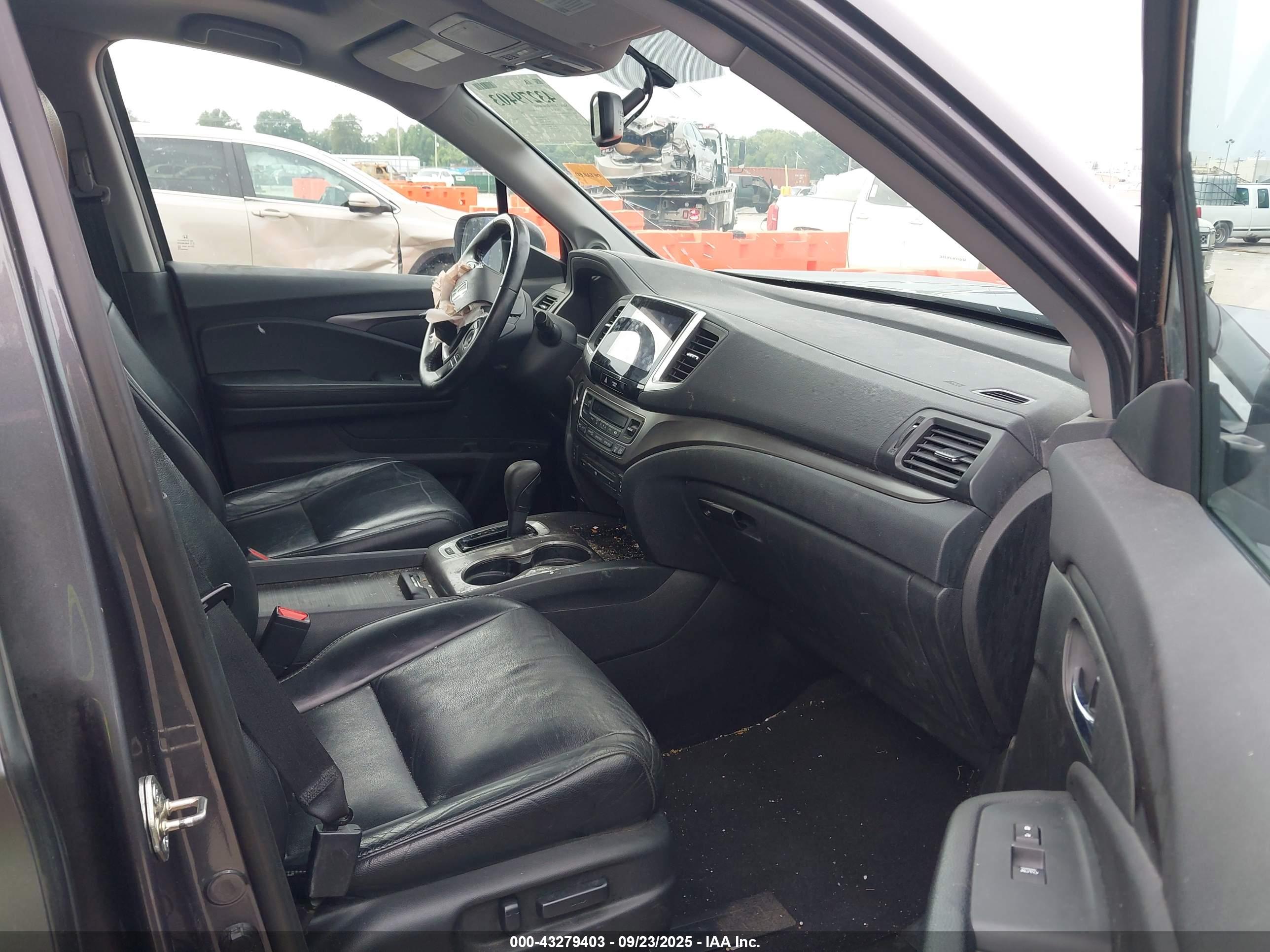 HONDA PILOT image 5