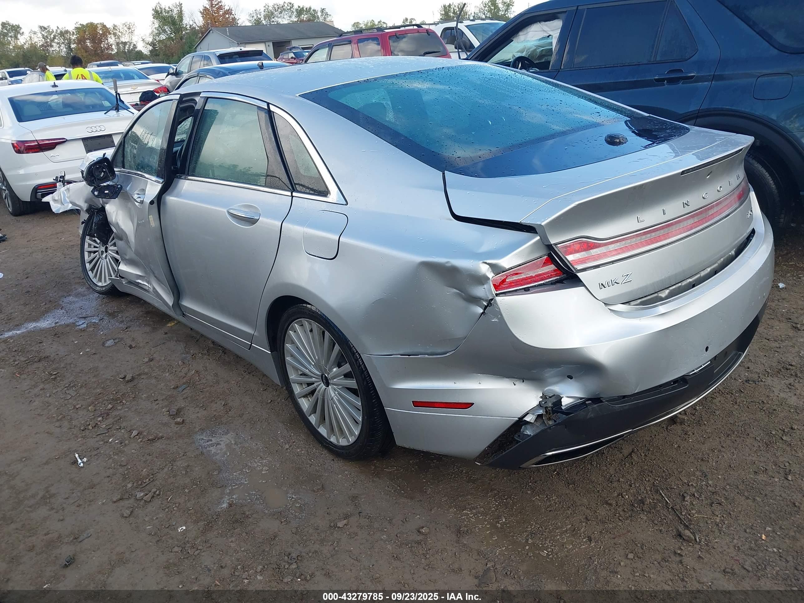 LINCOLN MKZ image 3