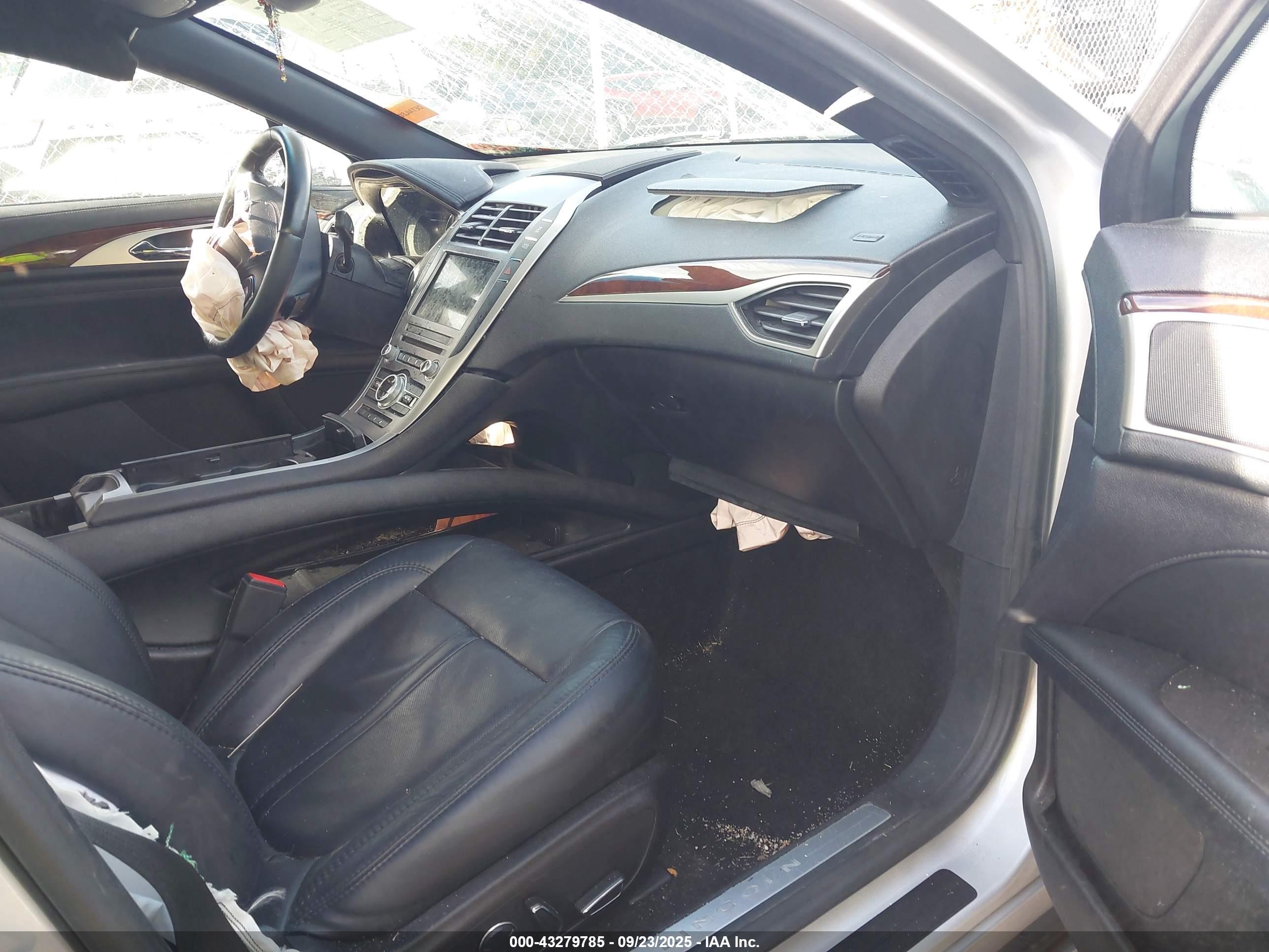 LINCOLN MKZ image 5