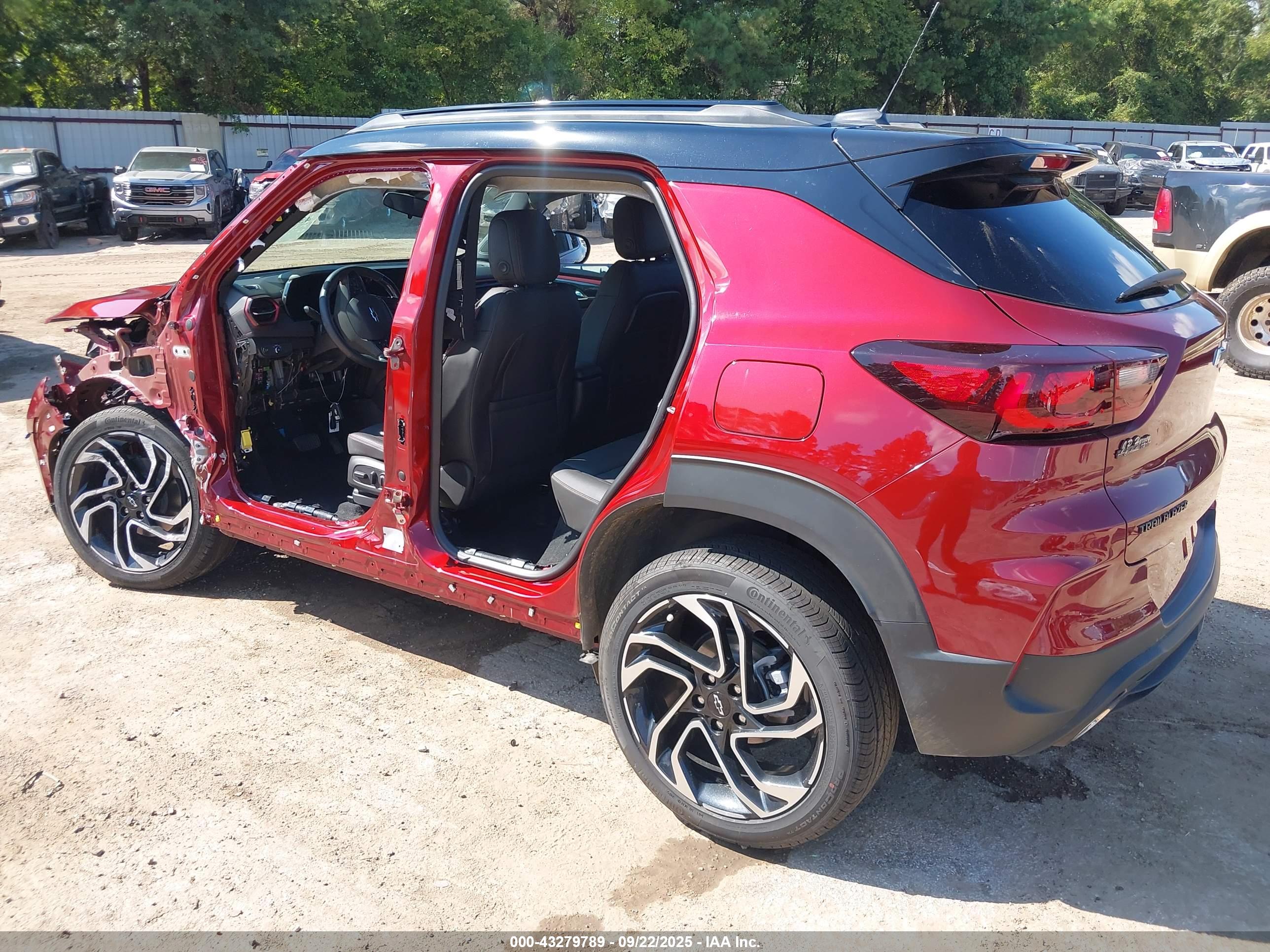 CHEVROLET TRAILBLAZER image 3