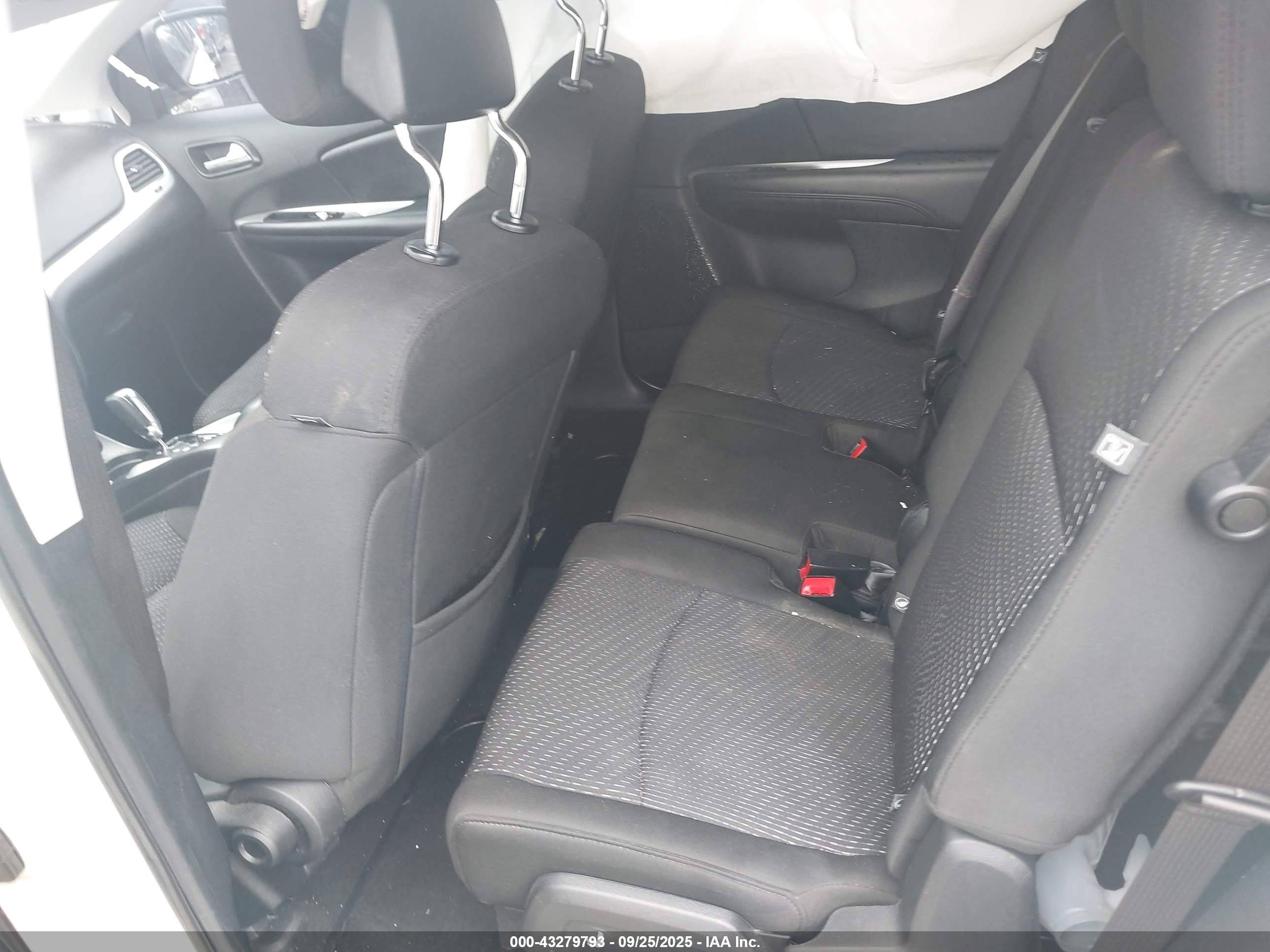 DODGE JOURNEY image 8