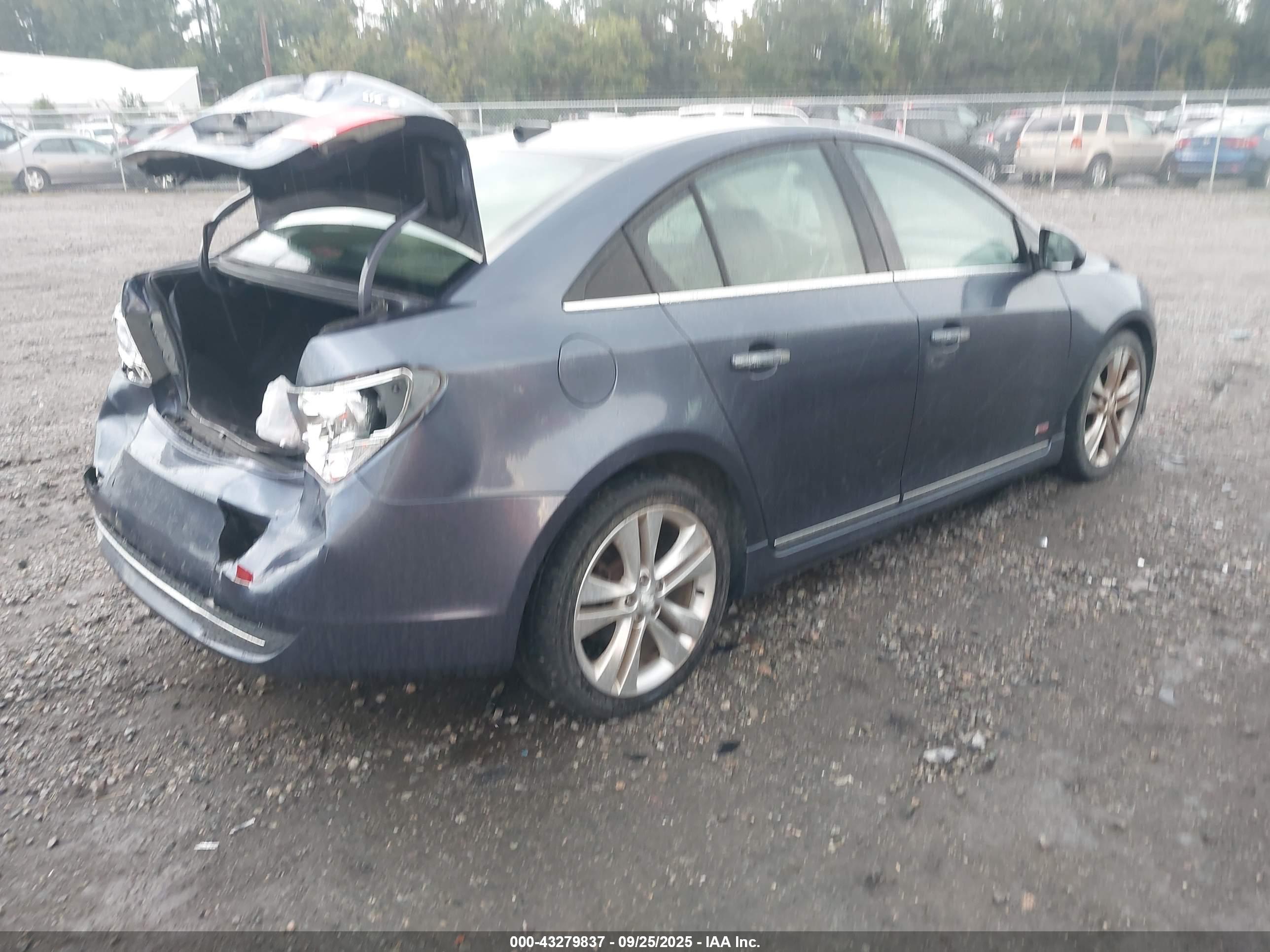 CHEVROLET CRUZE image 4