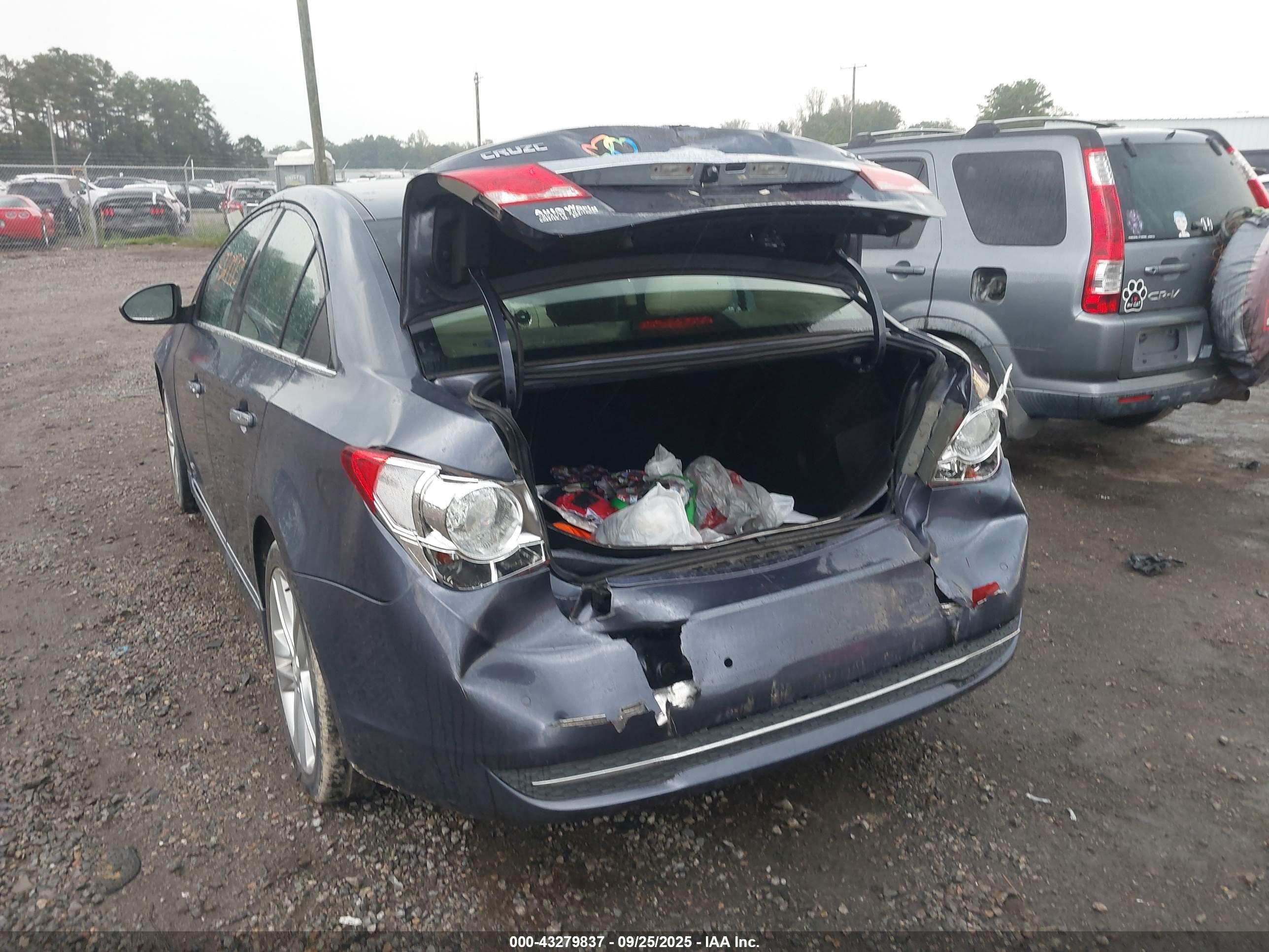 CHEVROLET CRUZE image 6