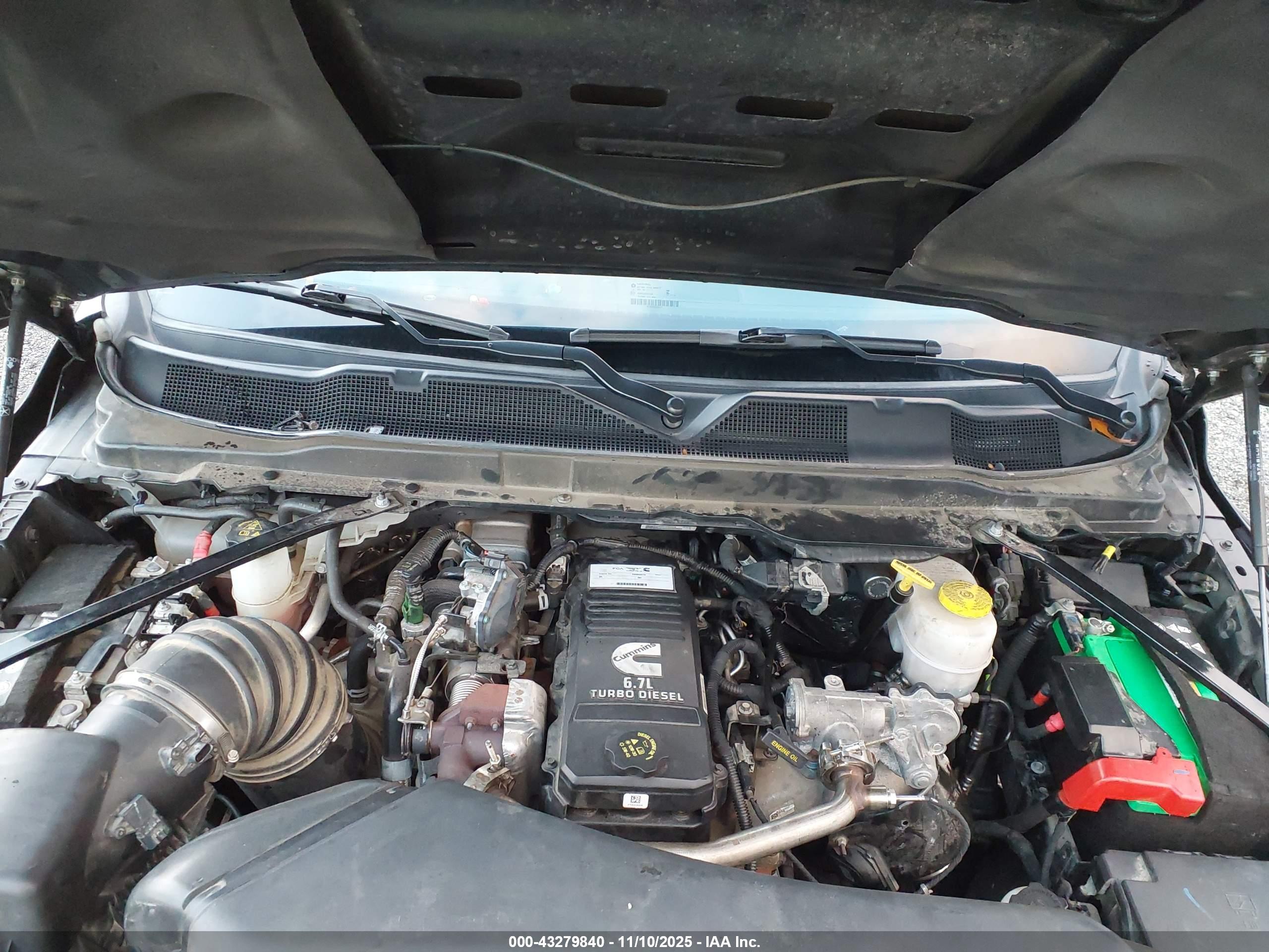 RAM 3500 image 10