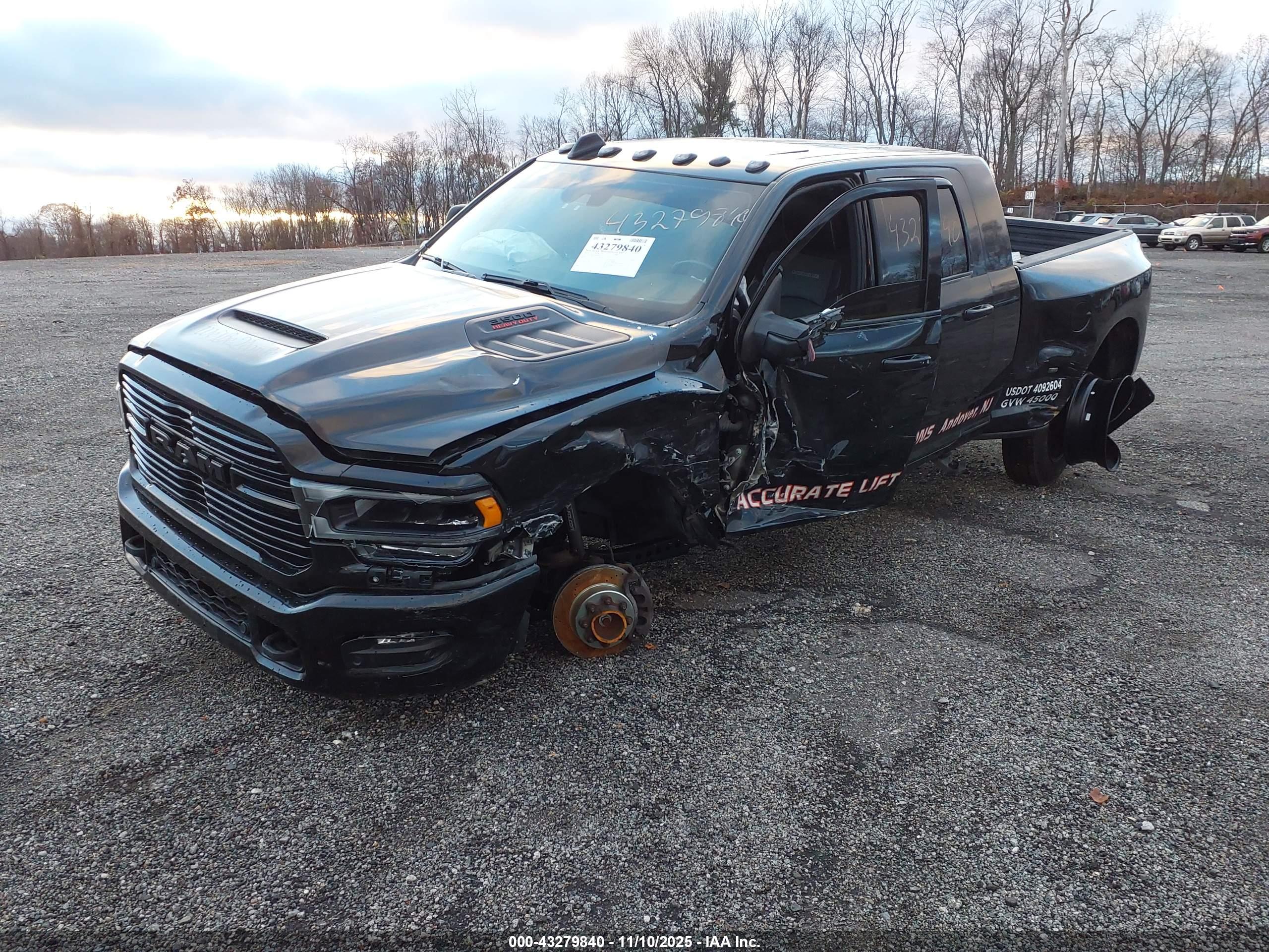 RAM 3500 image 2