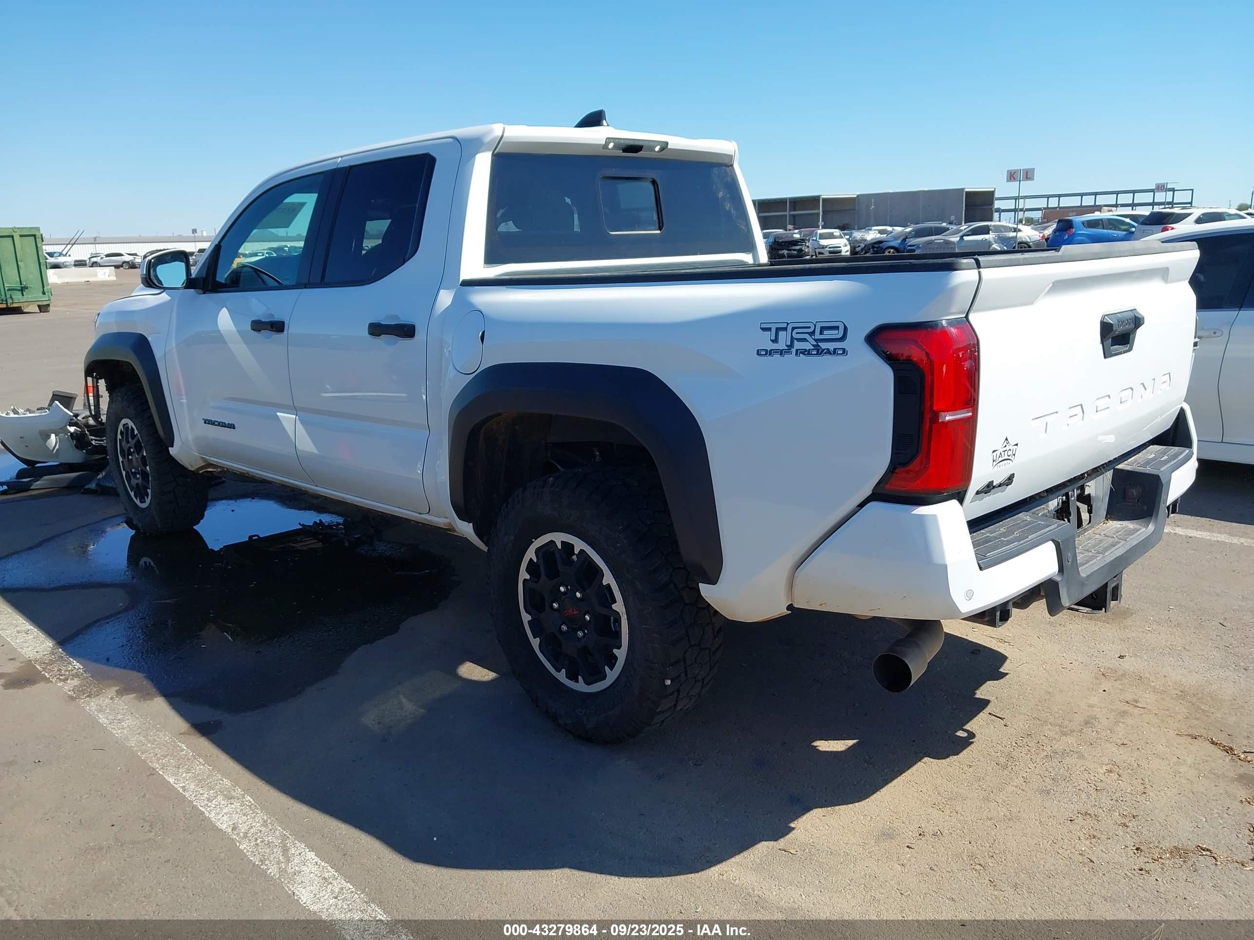 TOYOTA TACOMA image 3