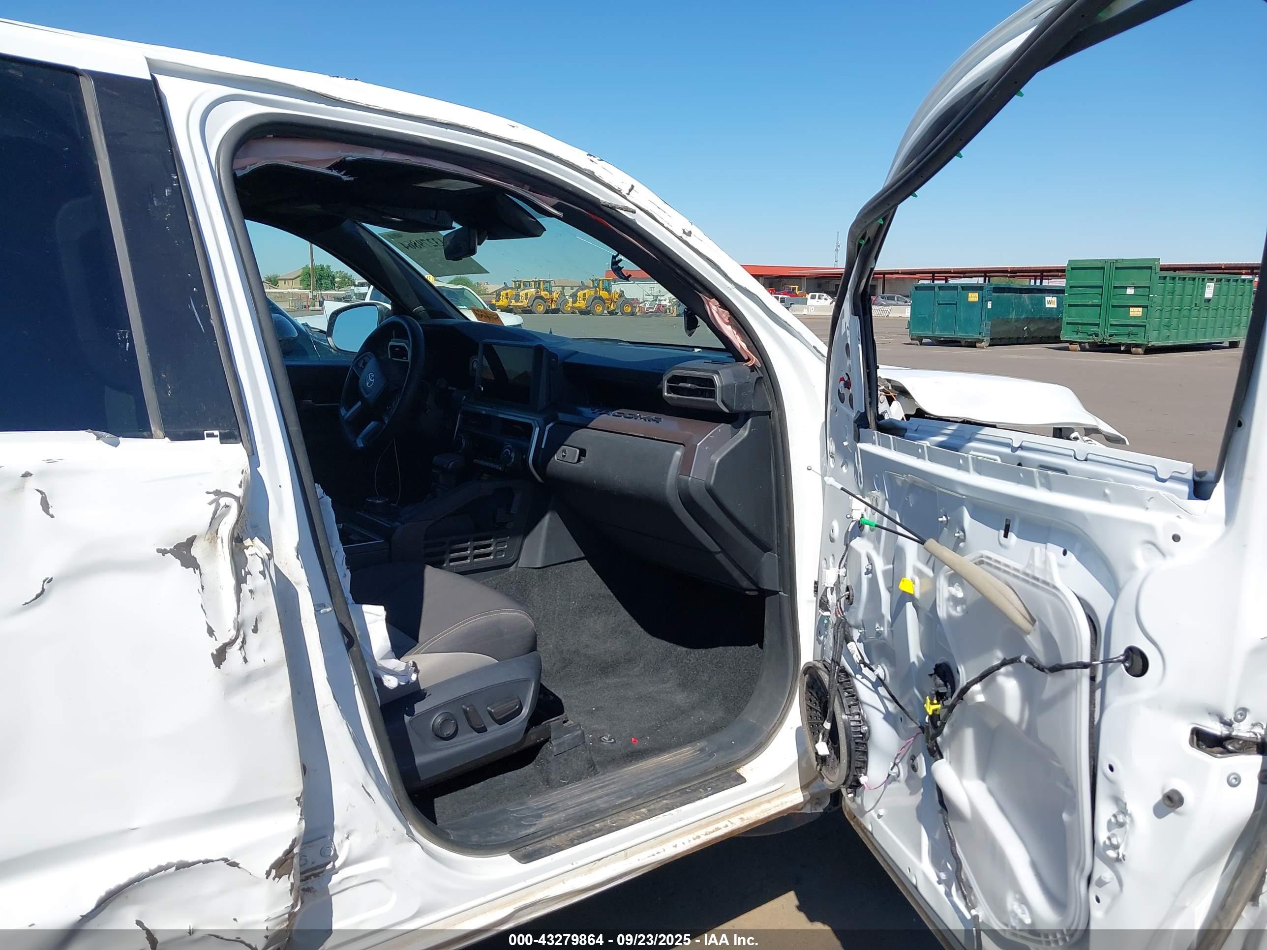 TOYOTA TACOMA image 5