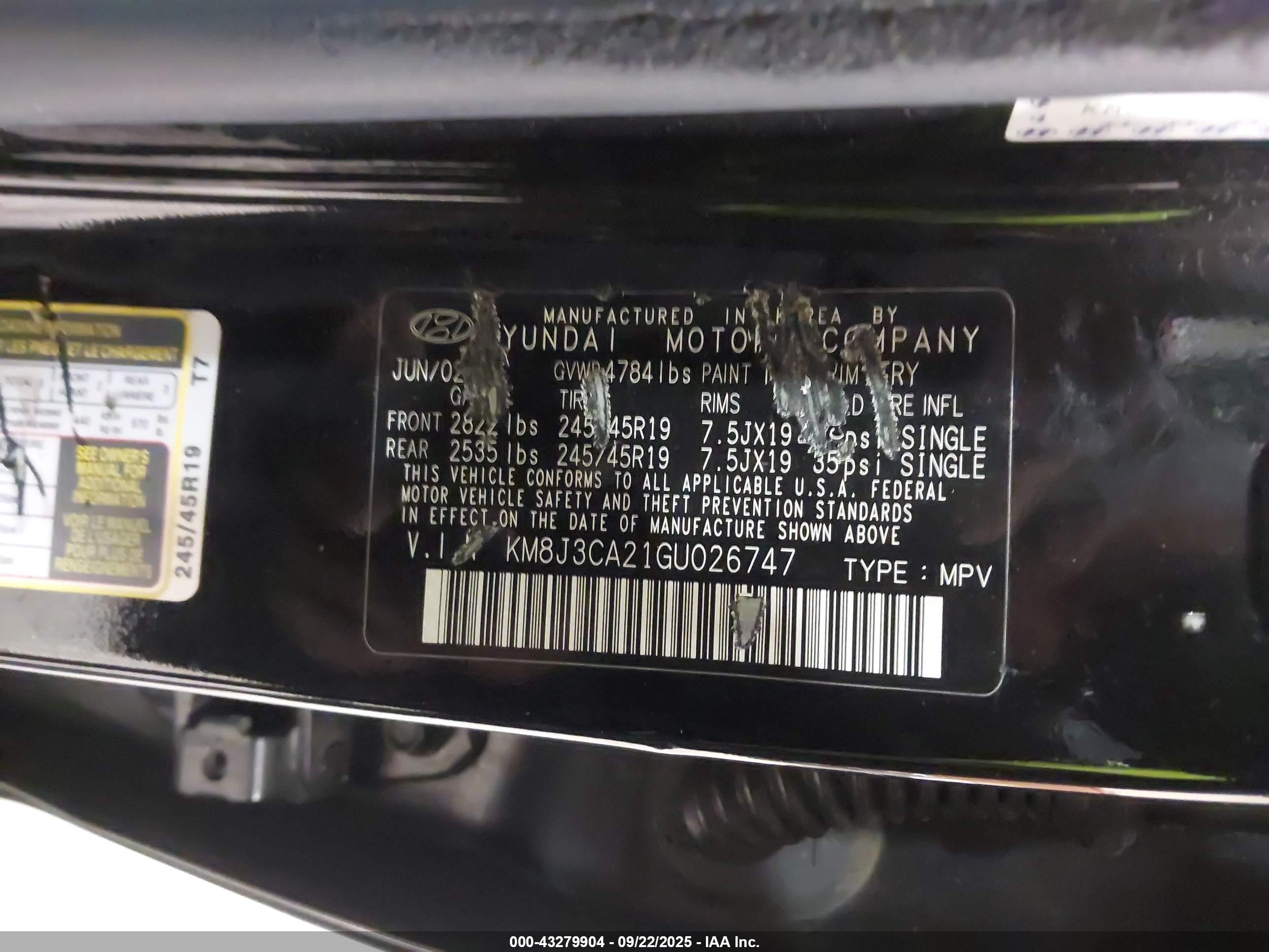 HYUNDAI TUCSON image 9