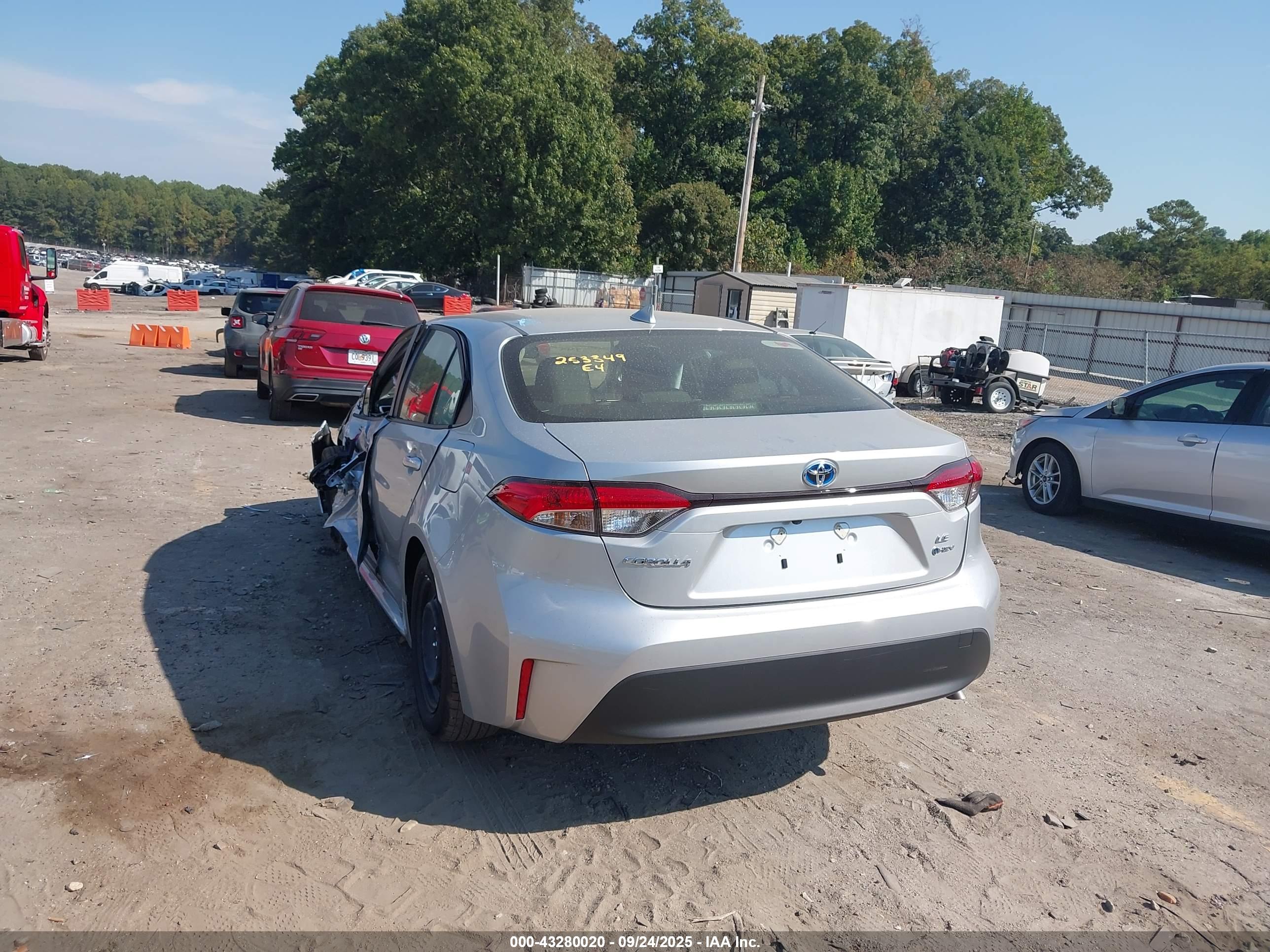 TOYOTA COROLLA image 3