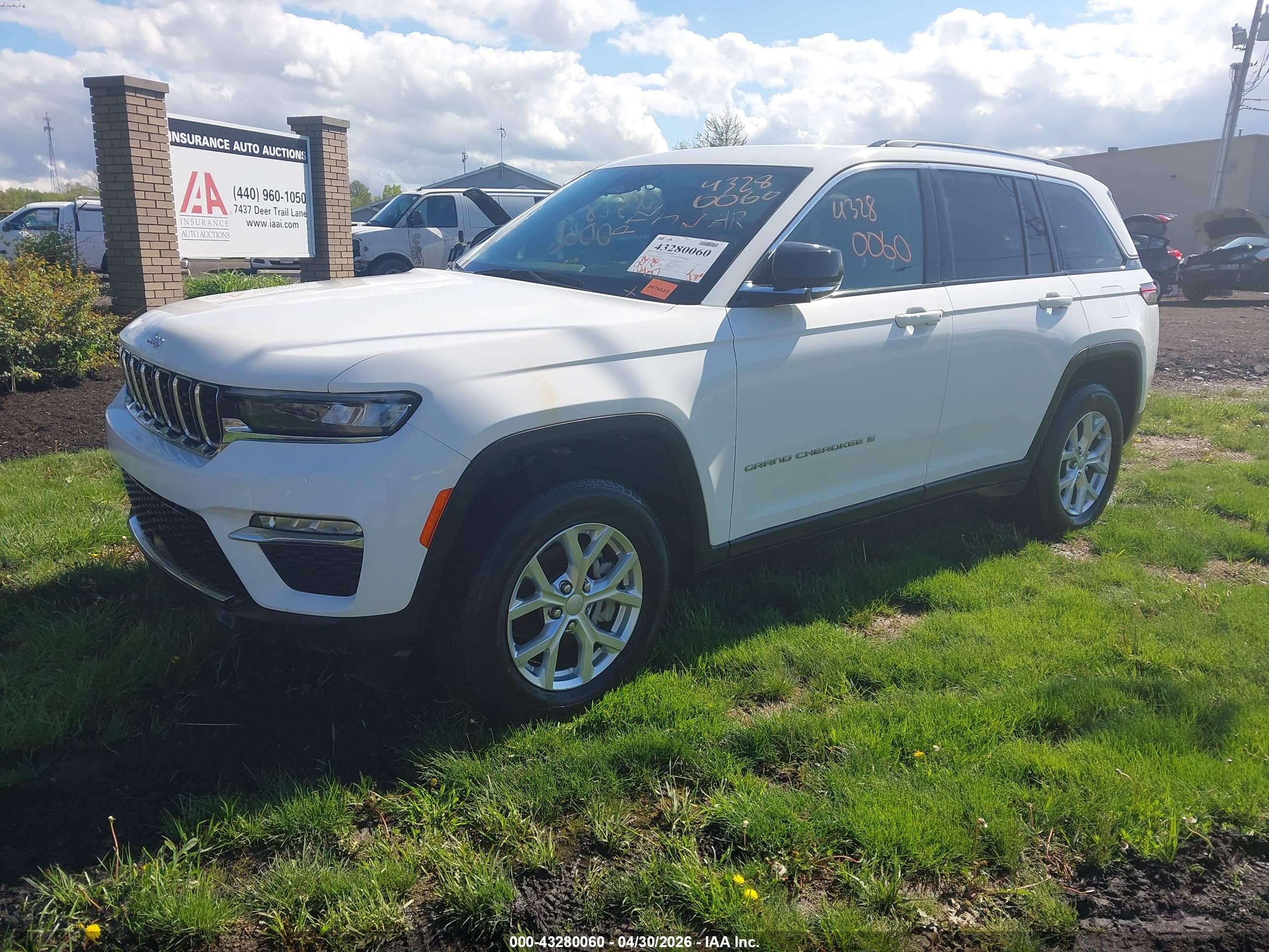 JEEP GRAND image 2