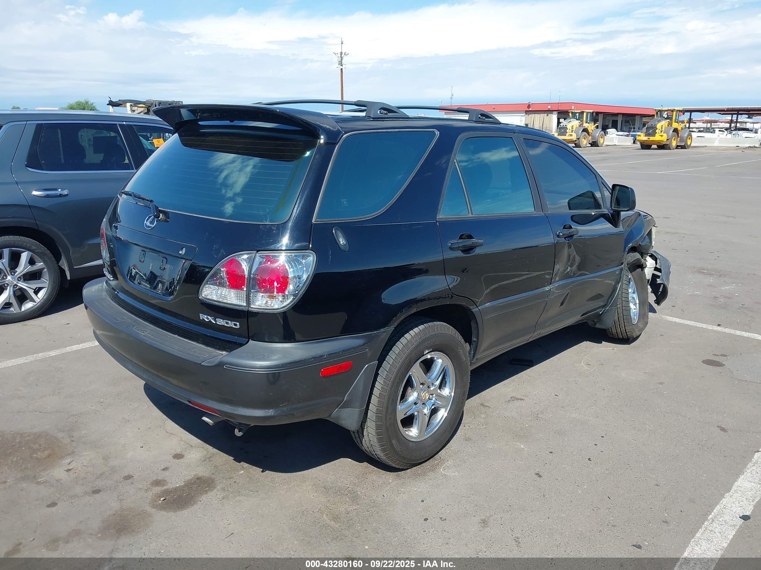 LEXUS RX image 4