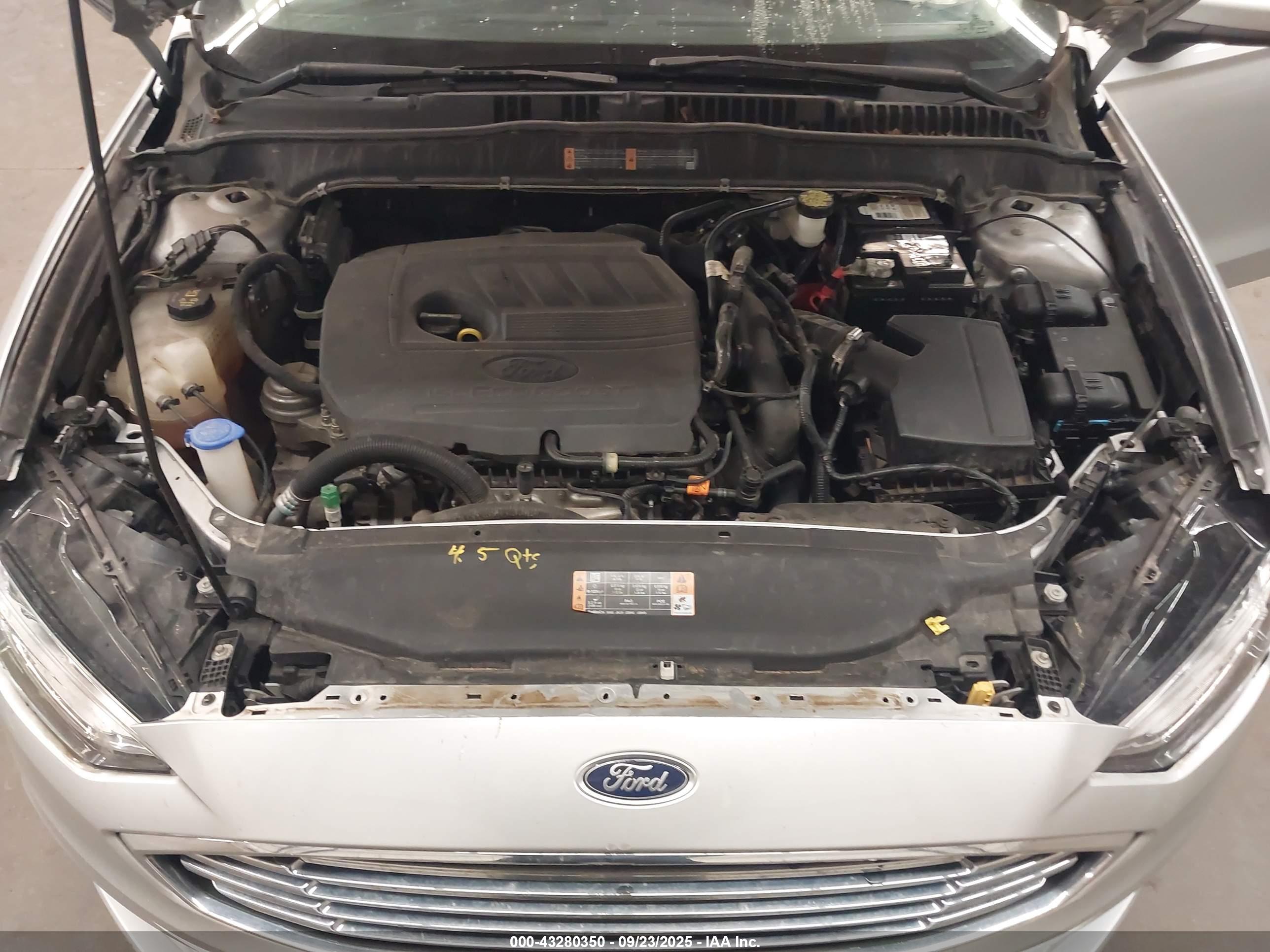 FORD FUSION image 10