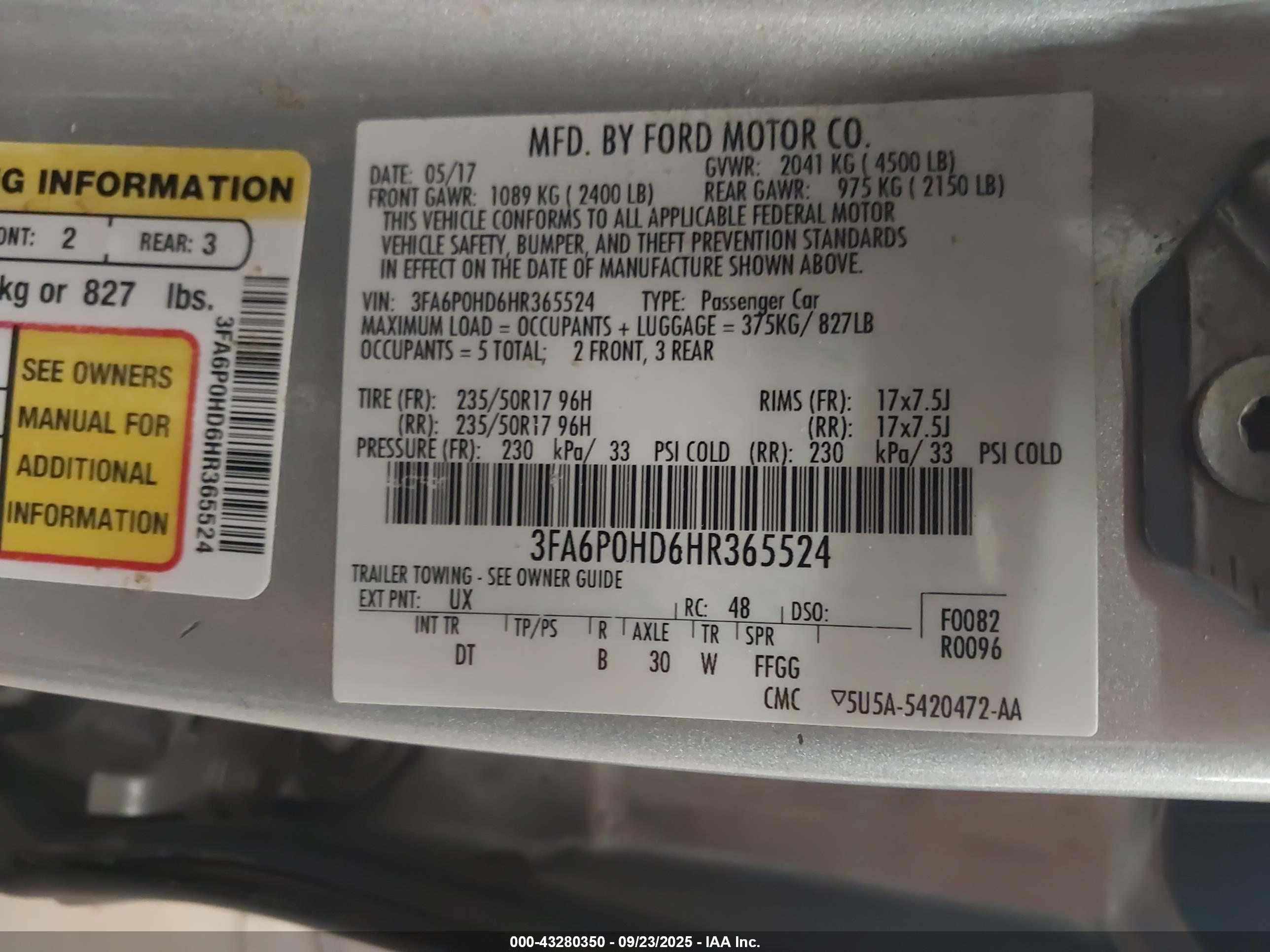 FORD FUSION image 9