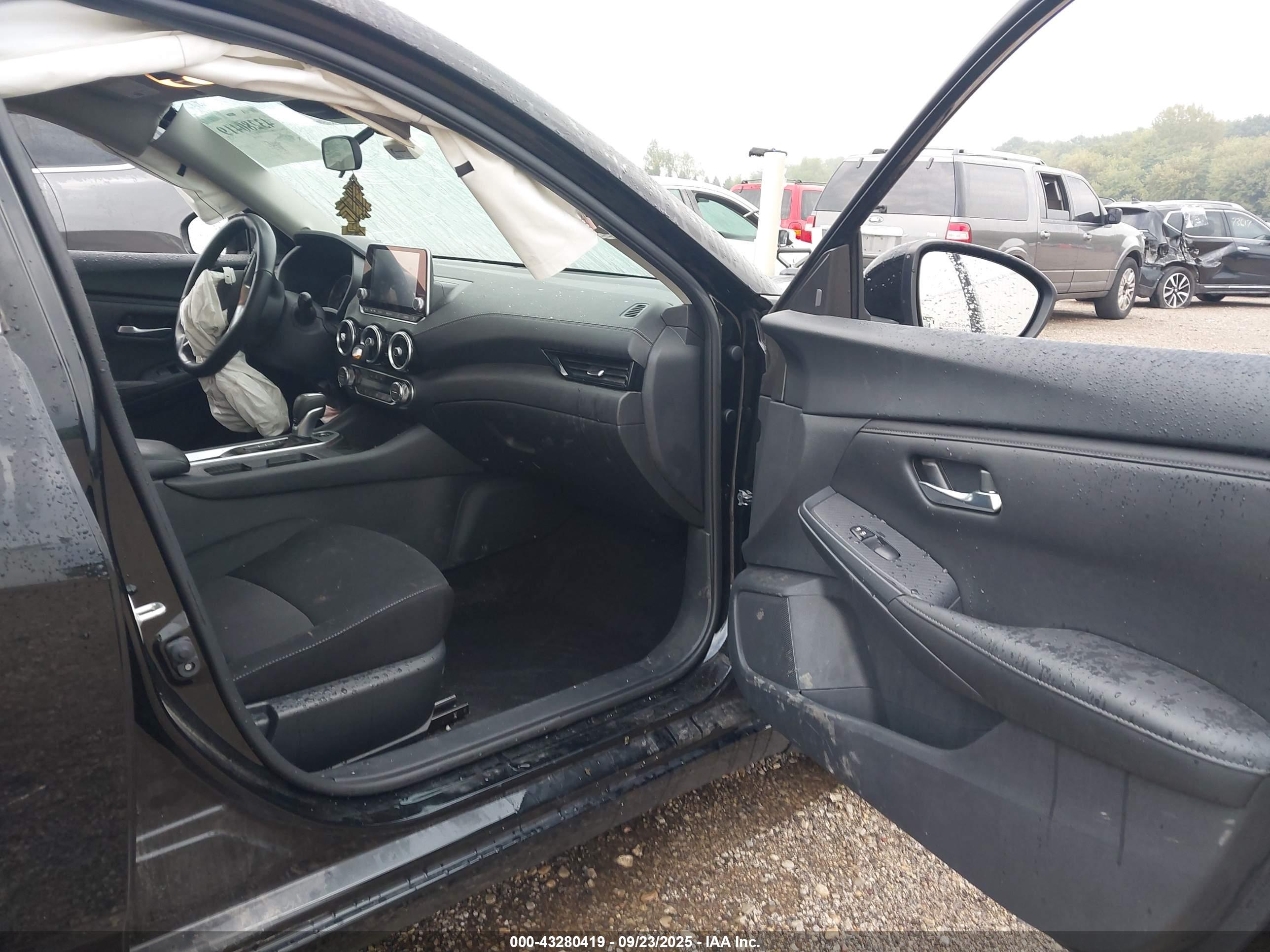 NISSAN SENTRA image 5