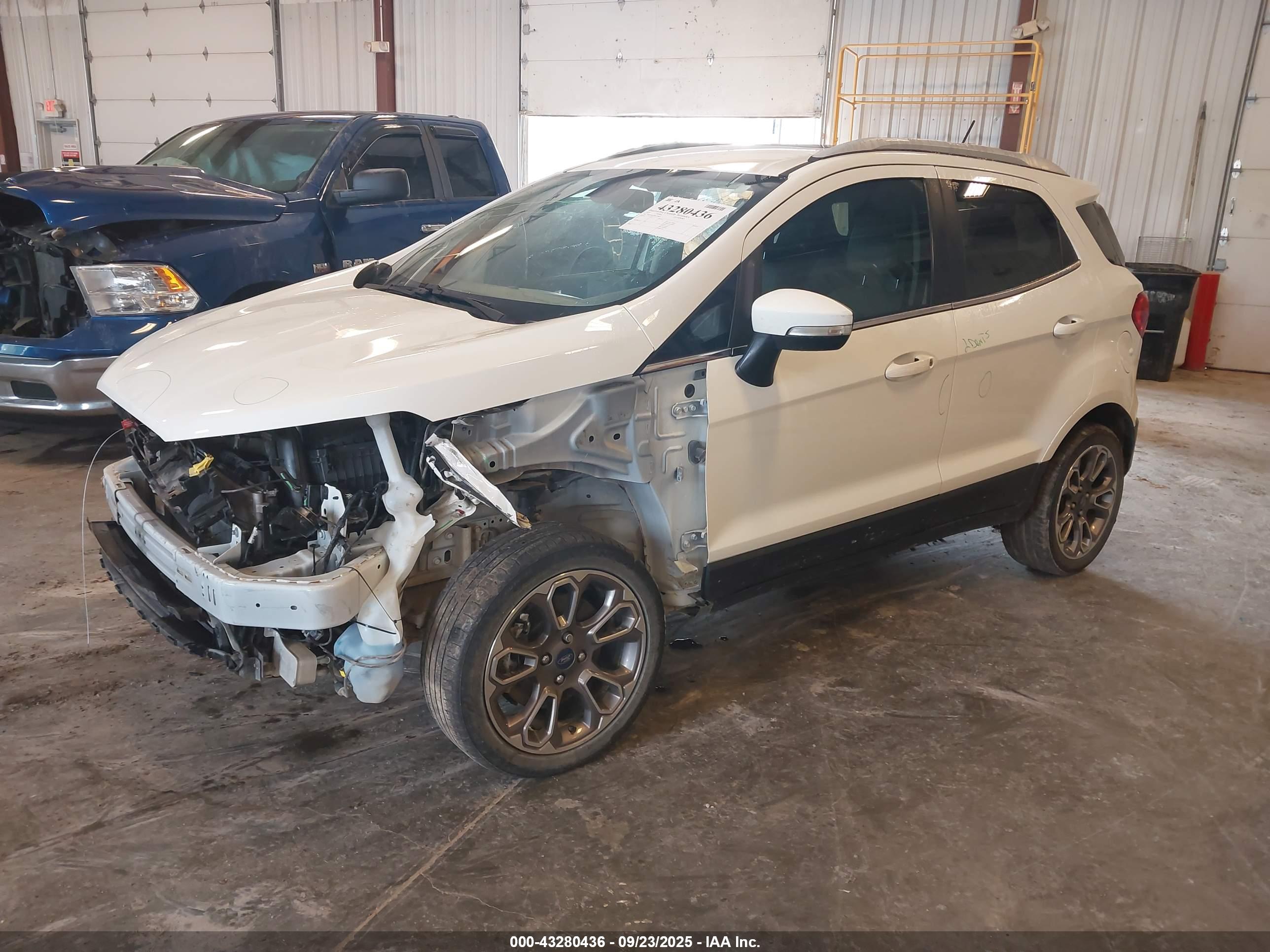 FORD ECOSPORT image 2