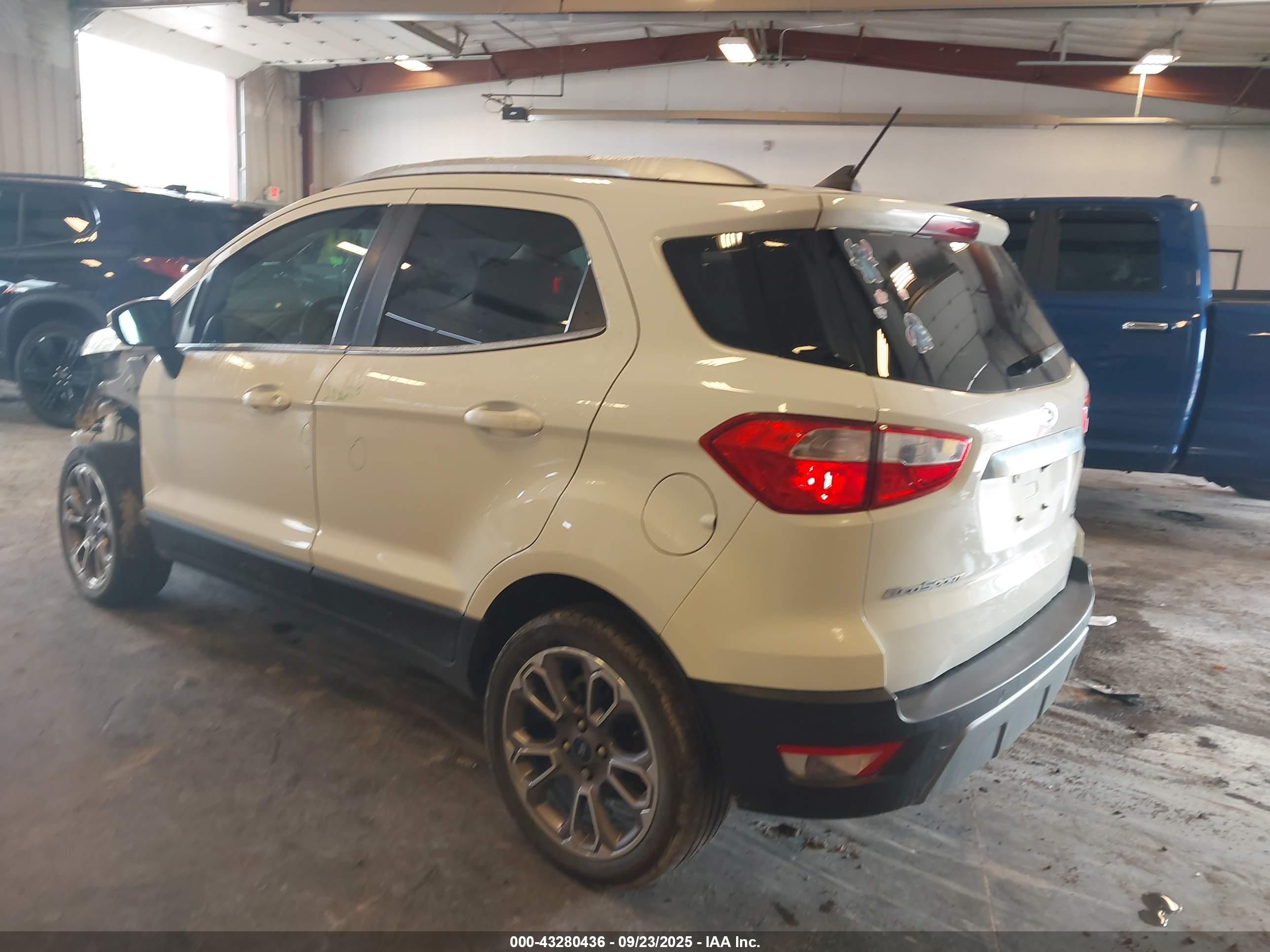 FORD ECOSPORT image 3