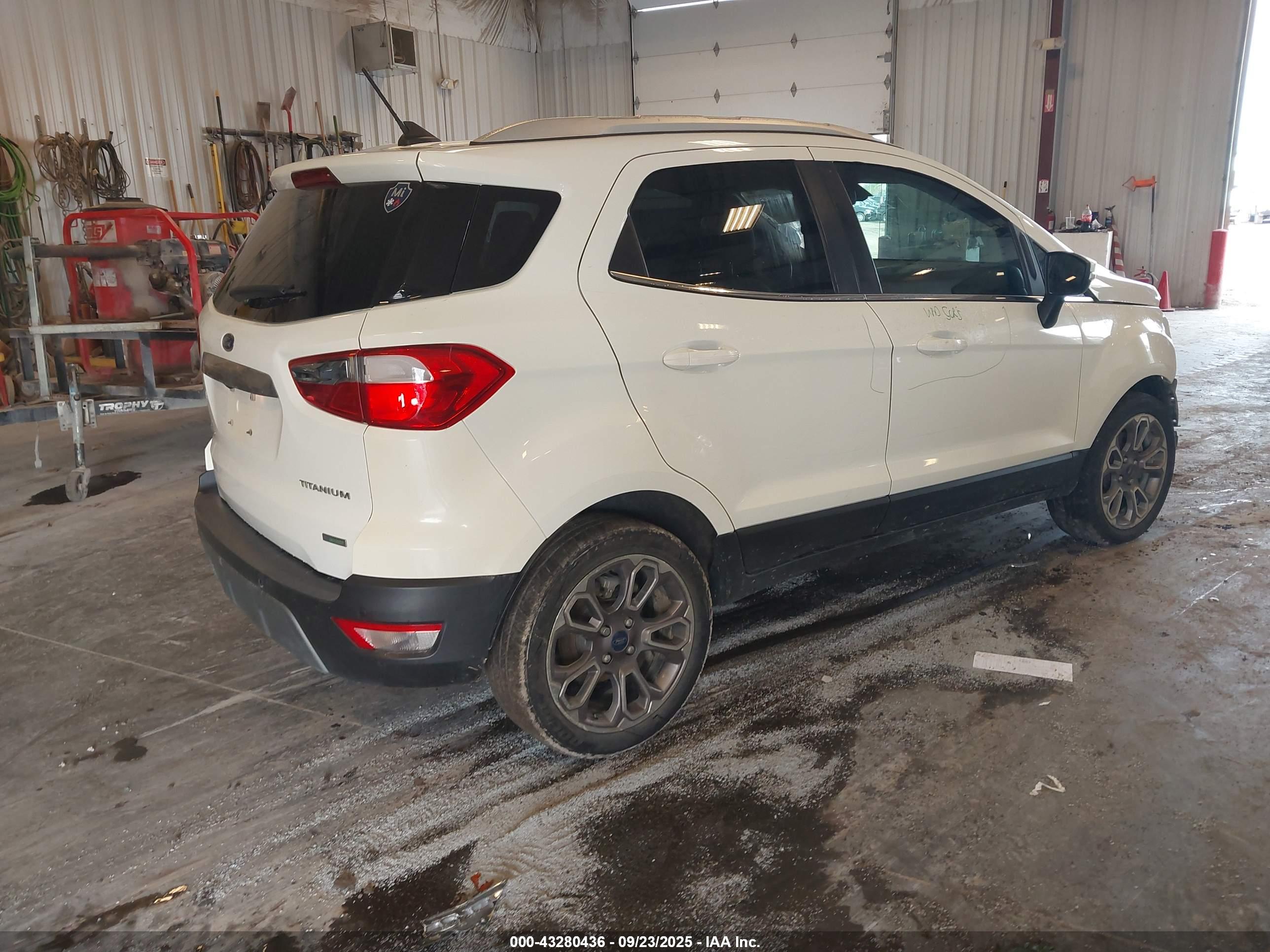 FORD ECOSPORT image 4