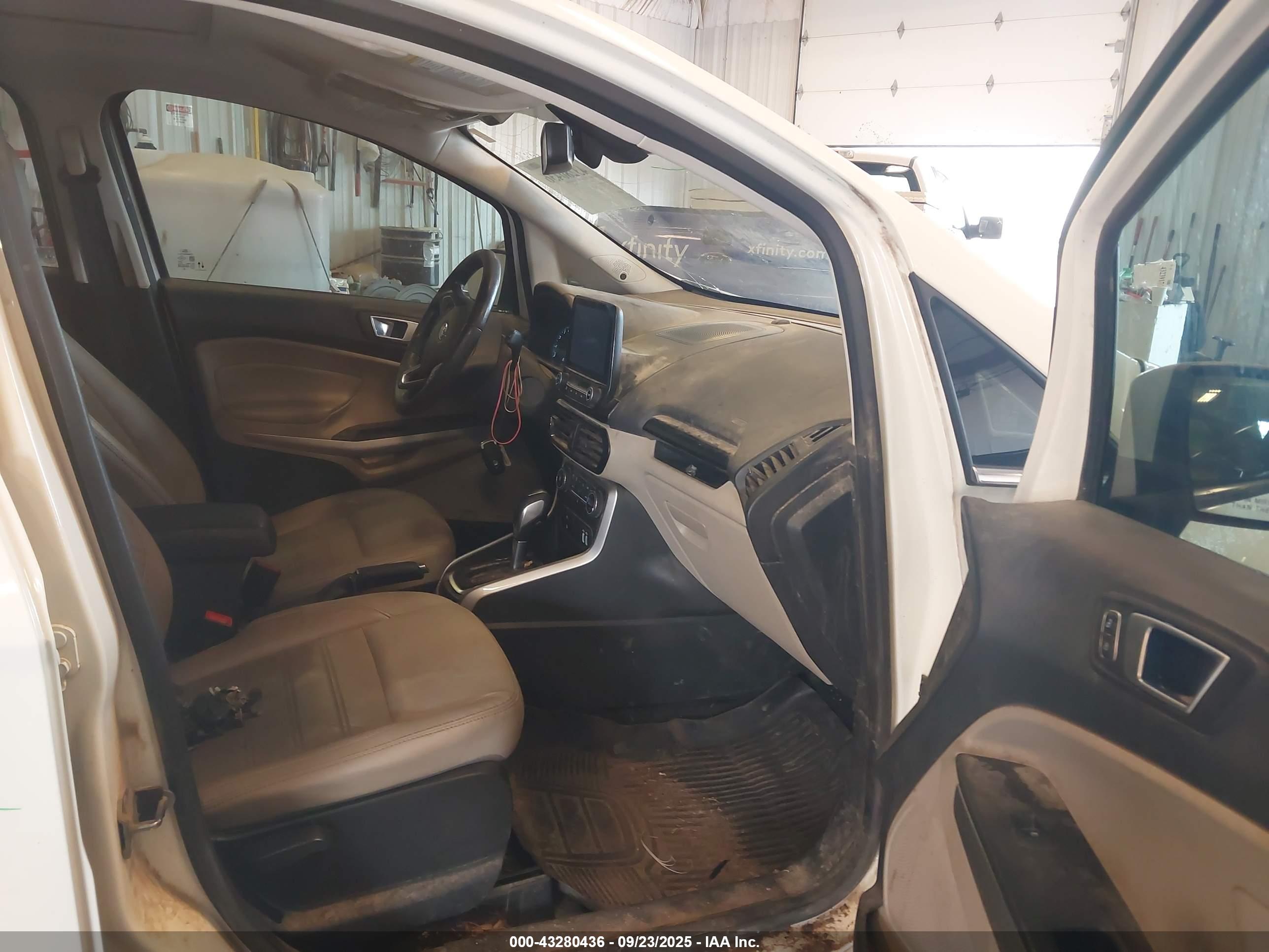 FORD ECOSPORT image 5