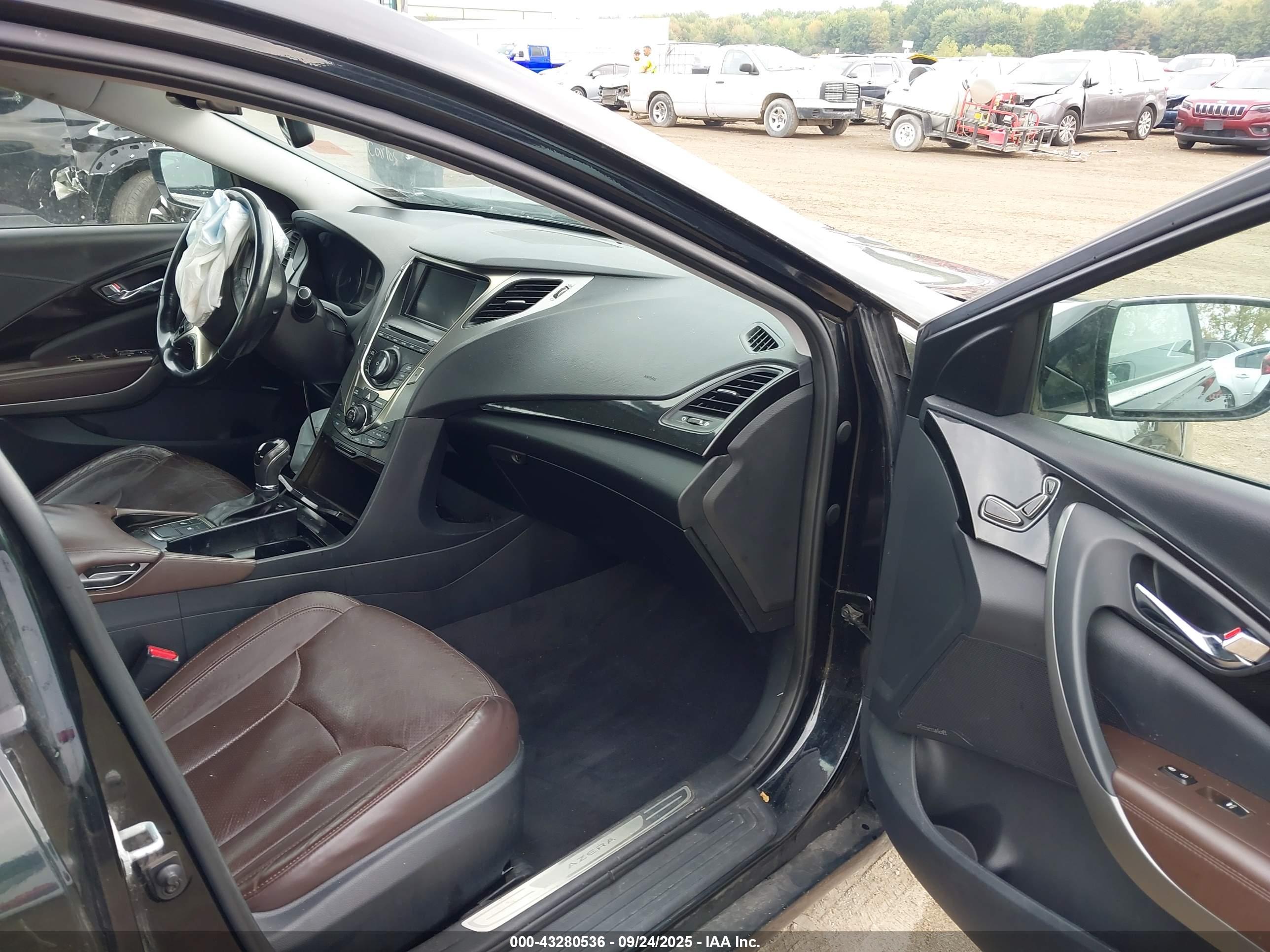 HYUNDAI AZERA image 5