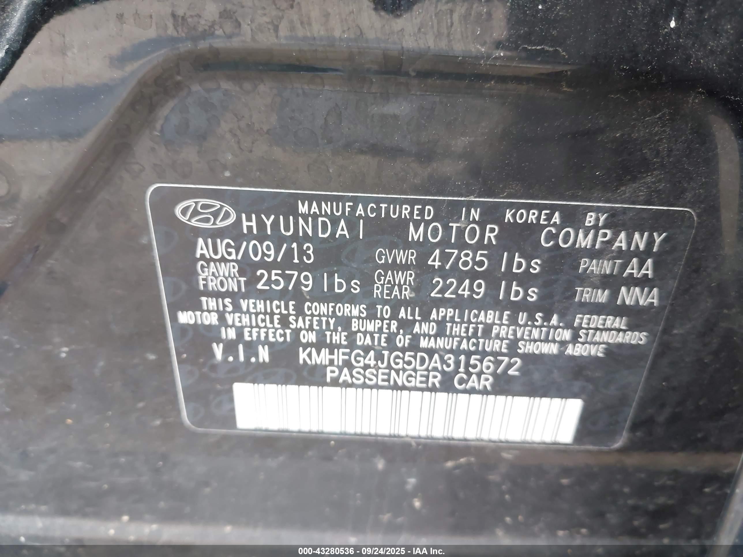 HYUNDAI AZERA image 9