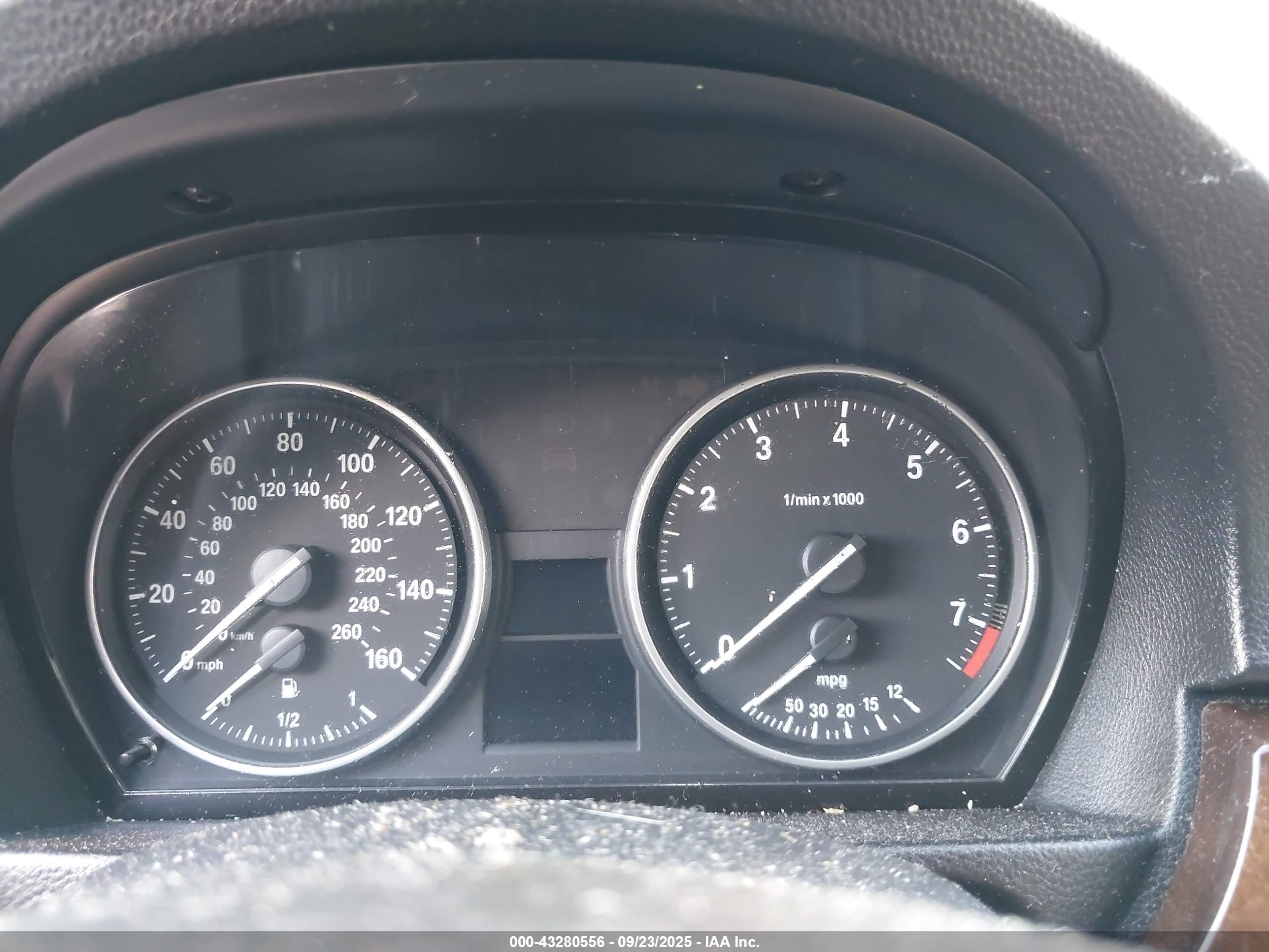 BMW 328I image 7