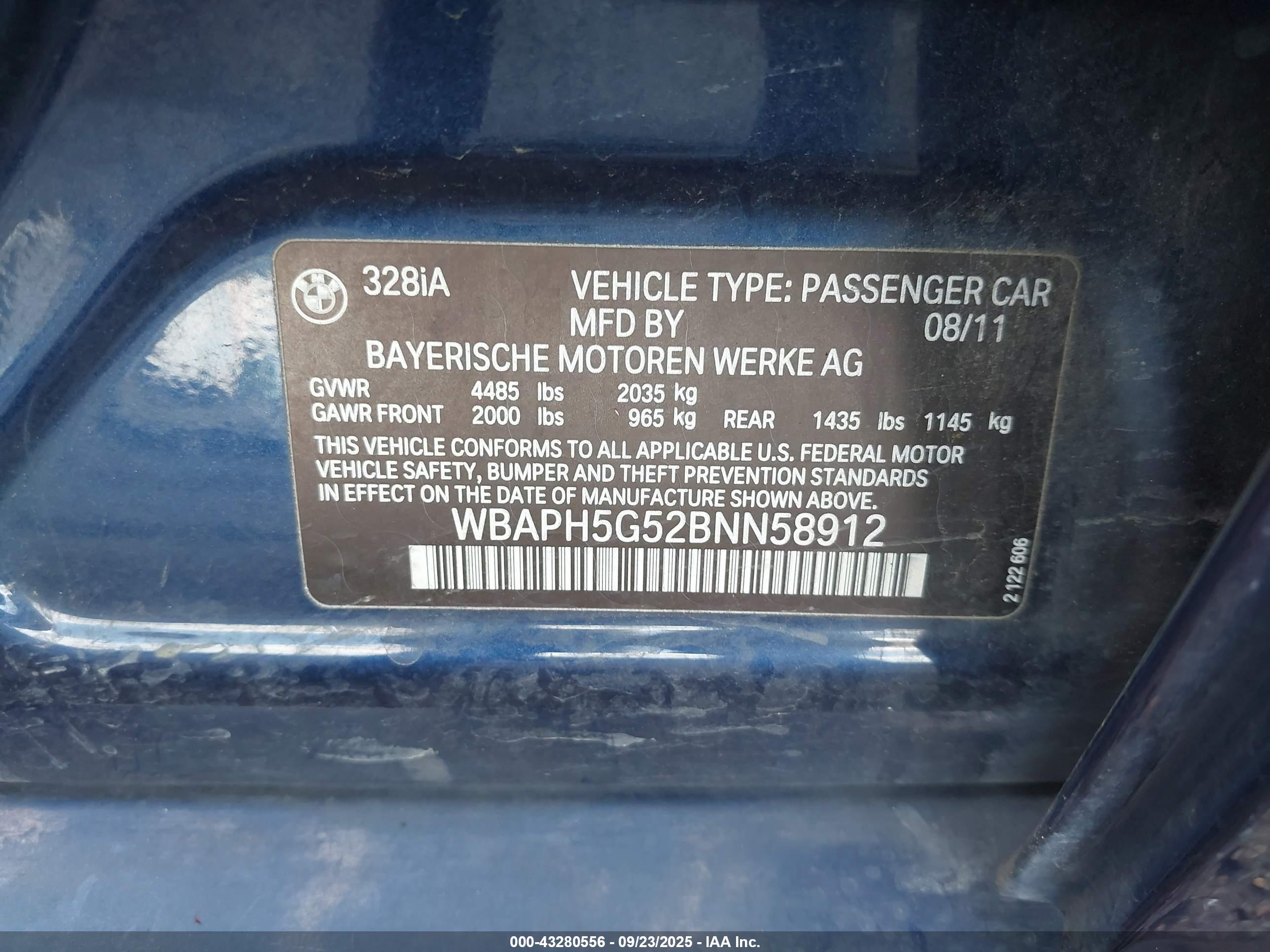 BMW 328I image 9