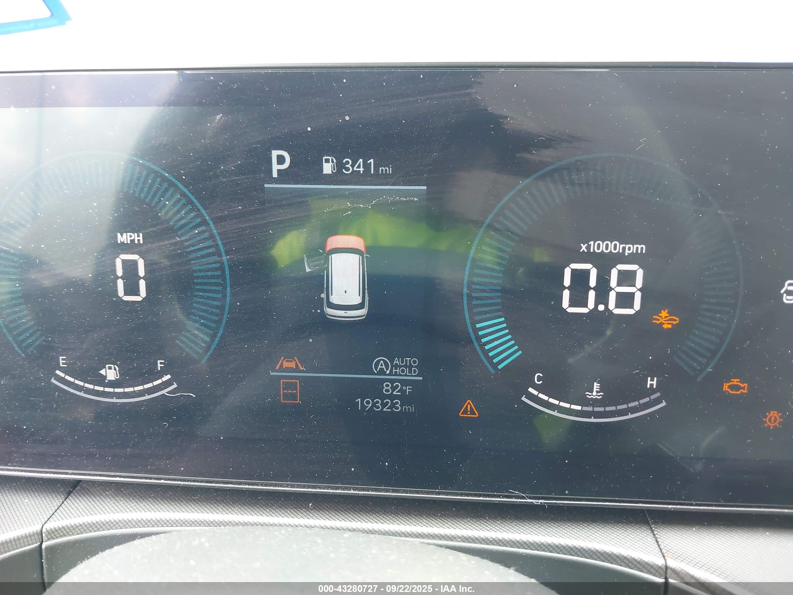 HYUNDAI SANTA image 7