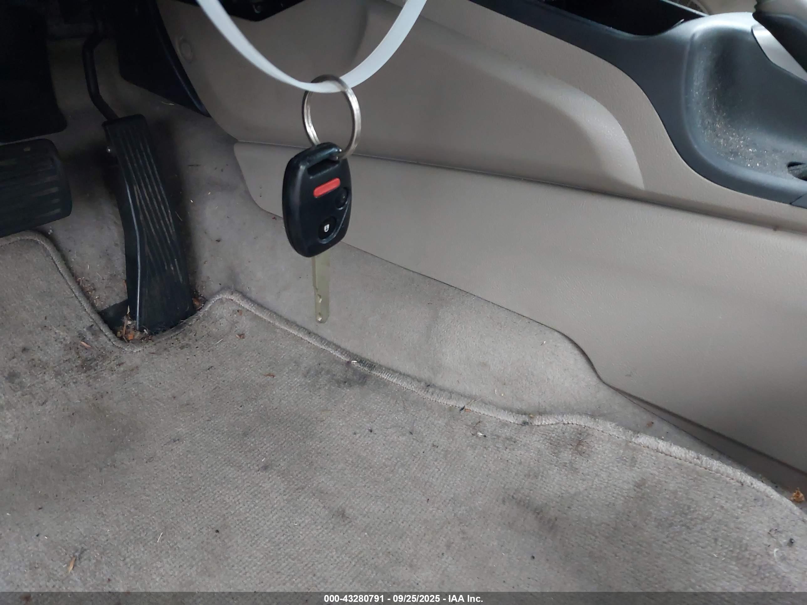 HONDA CIVIC image 11